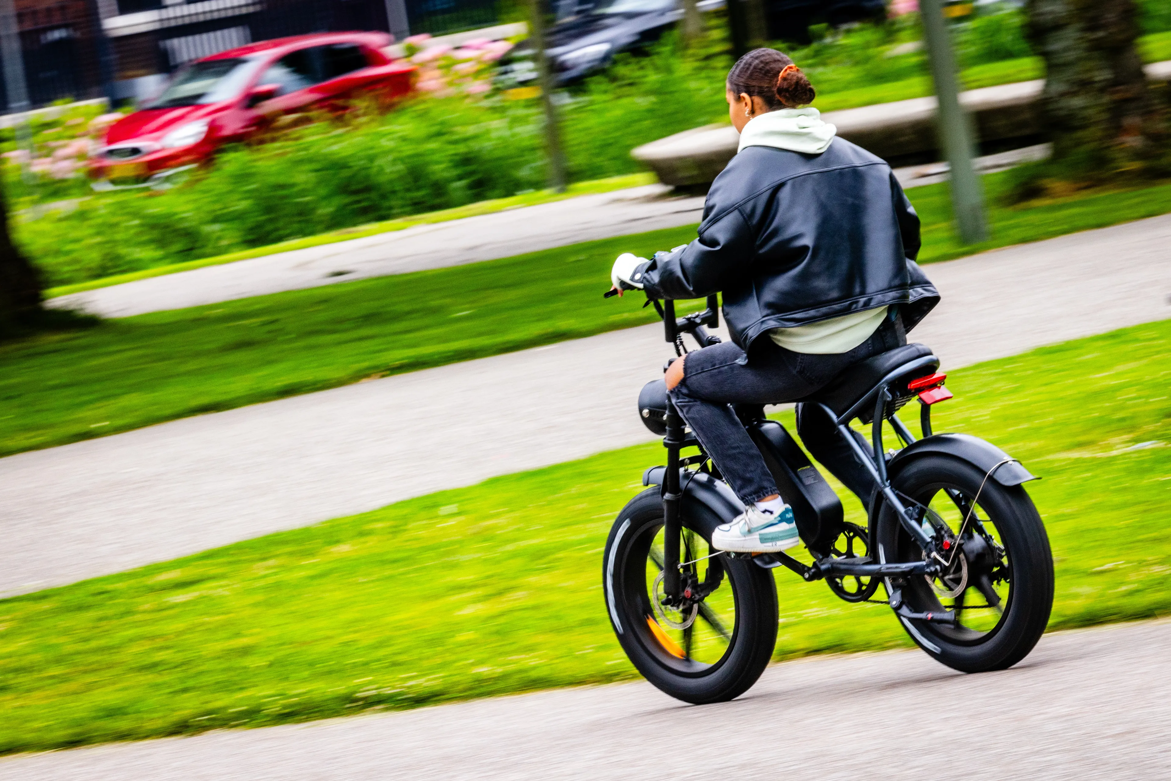 Kabinet wil helmplicht voor kinderen tot 18 jaar op elektrische fiets