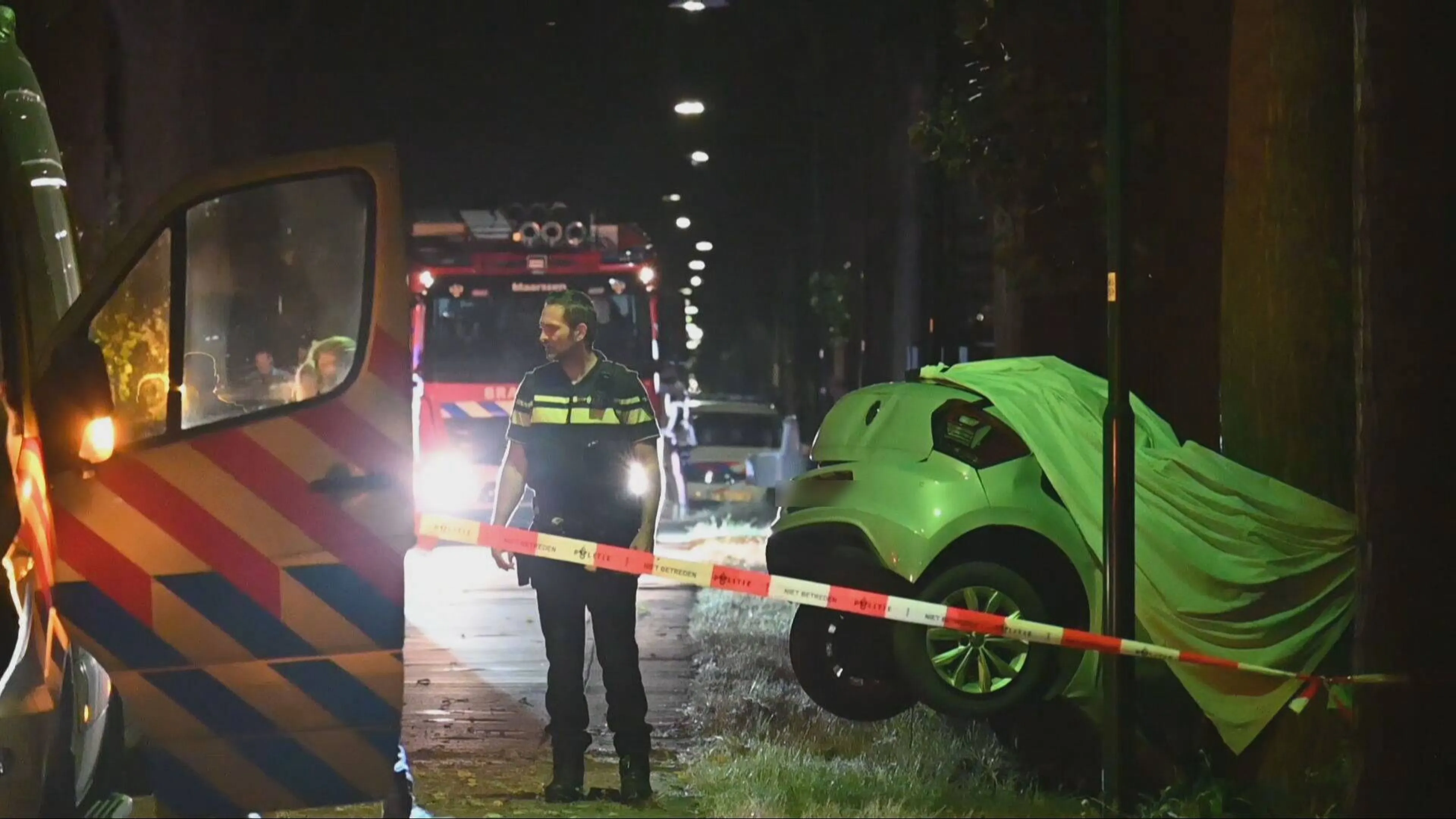 Twee jonge vrouwen (17 en 18) uit Maarssen overleden na botsing tegen boom