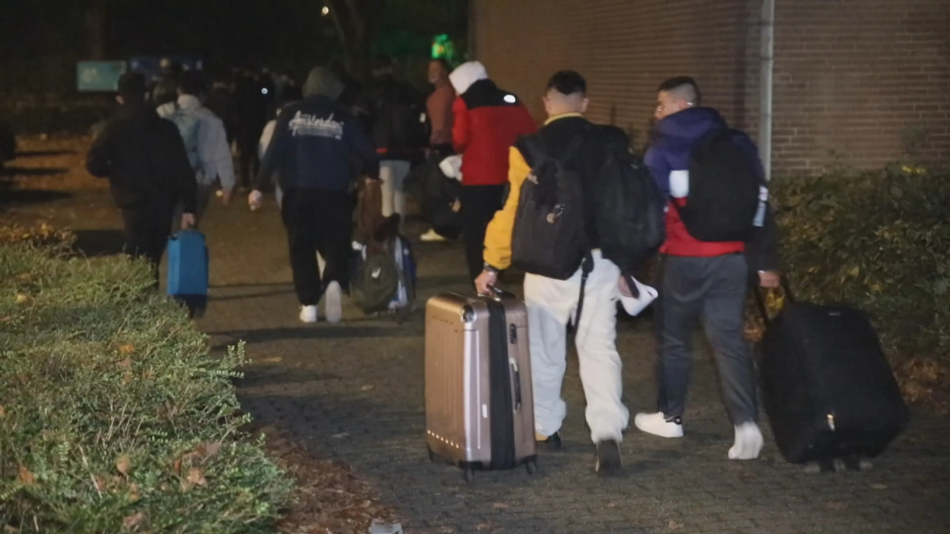 Eerste asielzoekers aangekomen bij noodopvang Ugchelen
