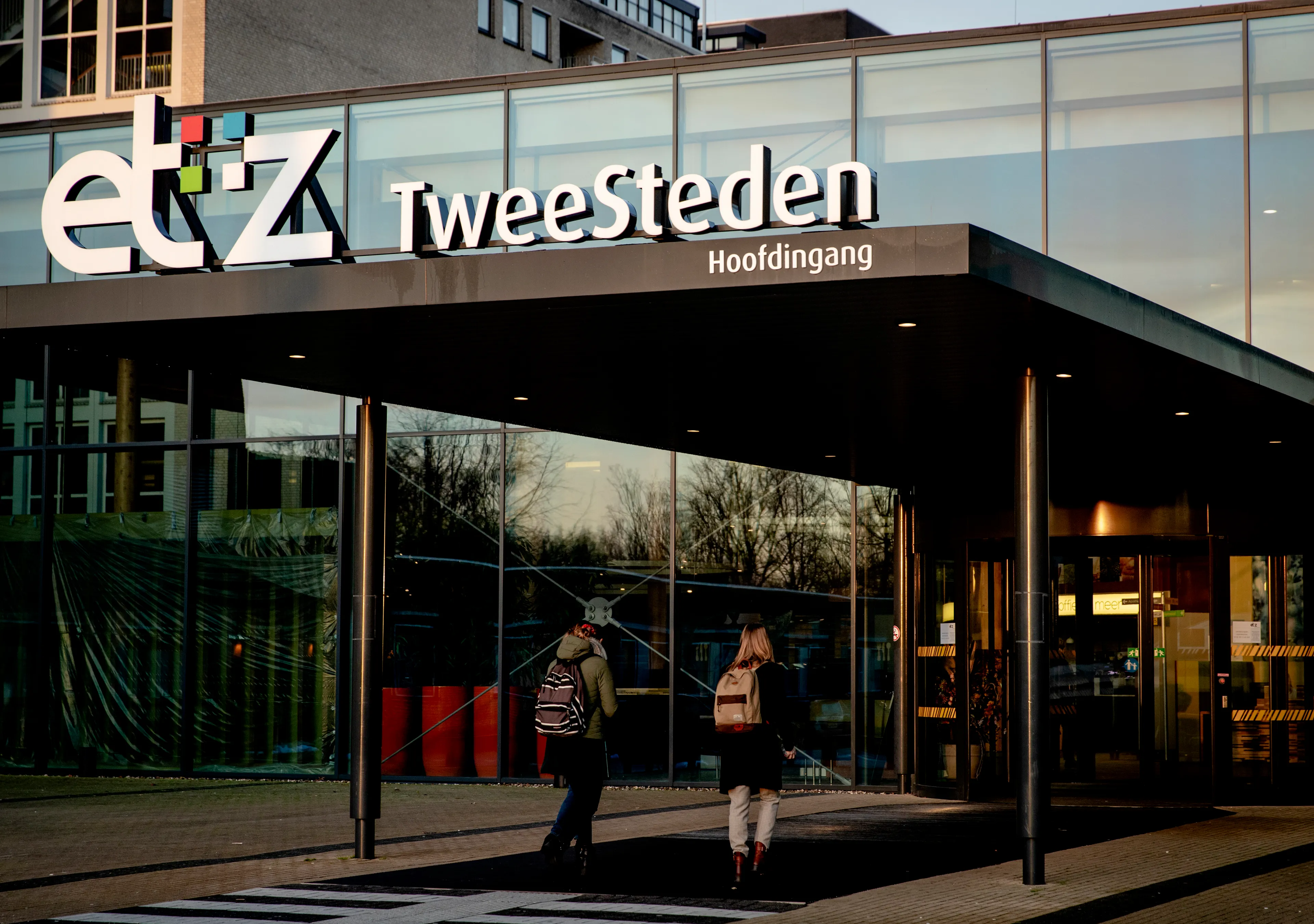 Verhoogde paraatheid bij hulpdiensten in Tilburg om coronavirus