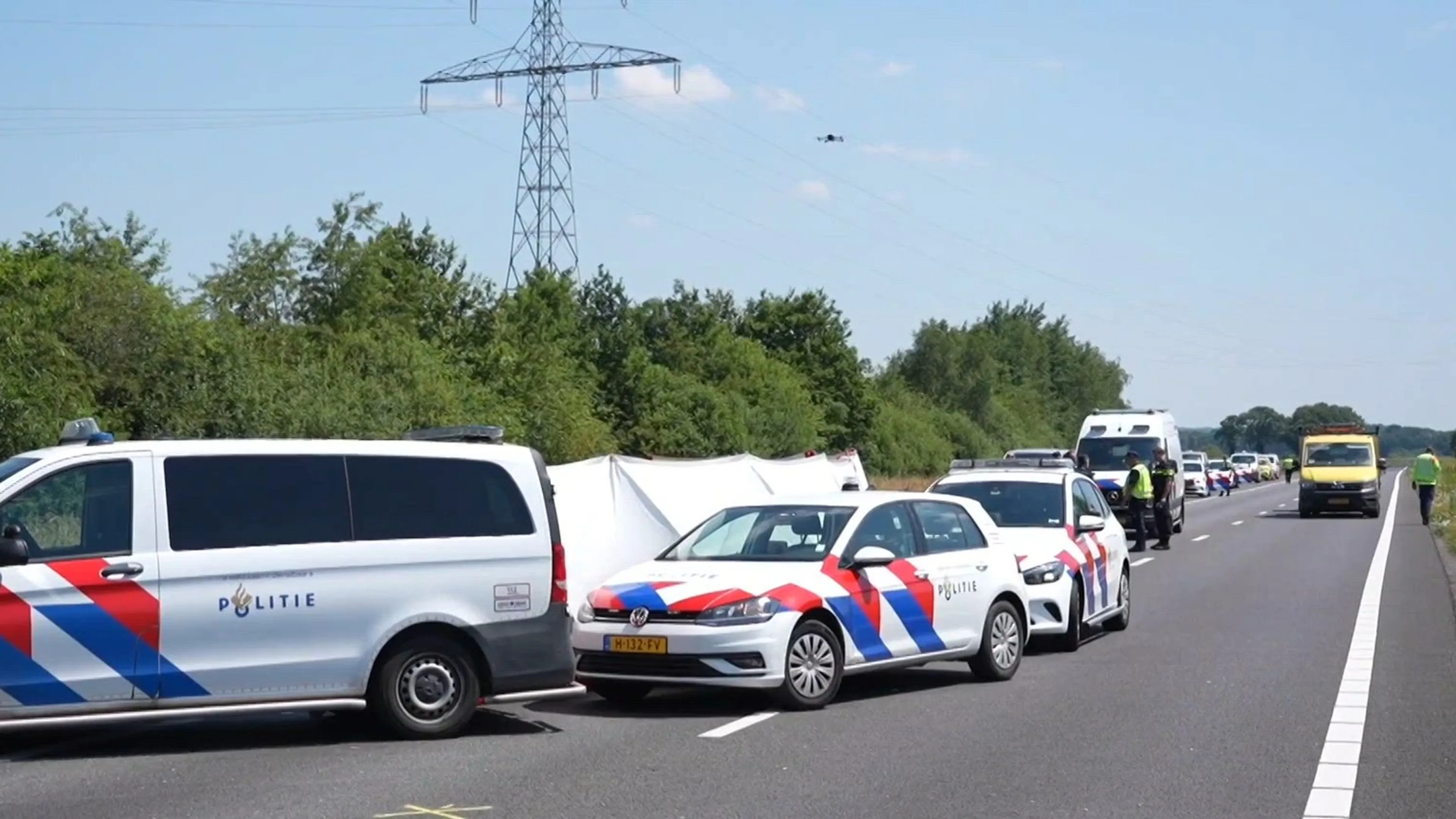 Man (19) uit Venlo en vrouw (22) uit Well overleden door ongeluk A73