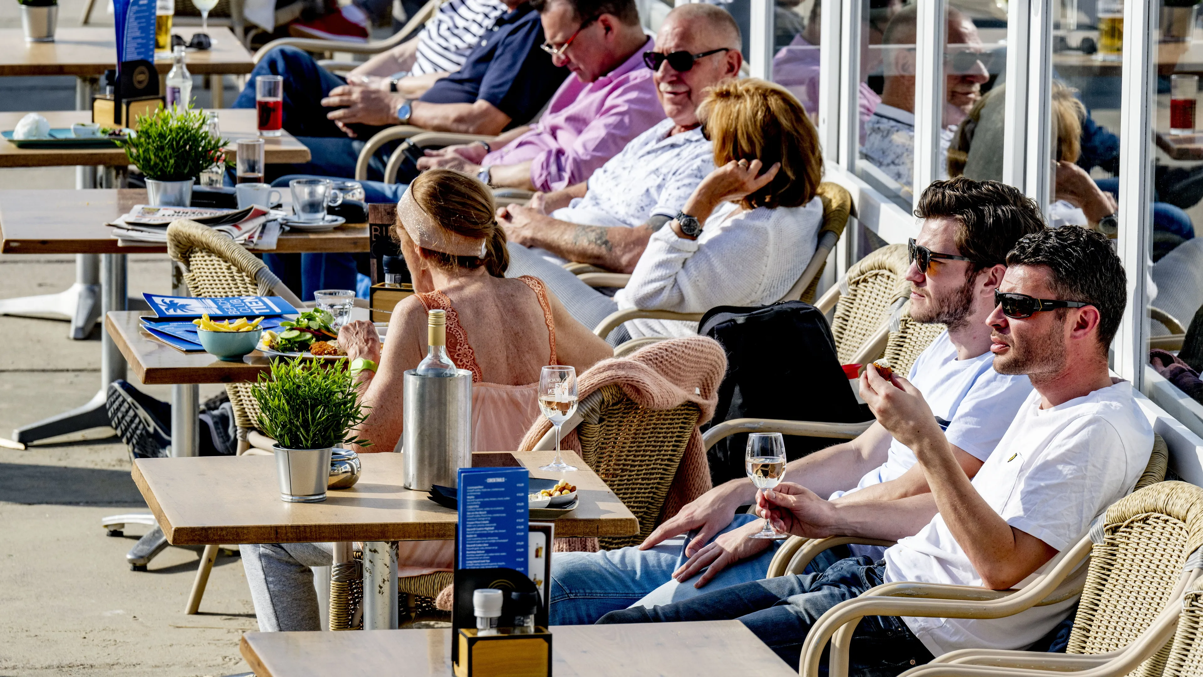 NVWA: Flink wat mis met voedselveiligheid bij horeca op warme dagen