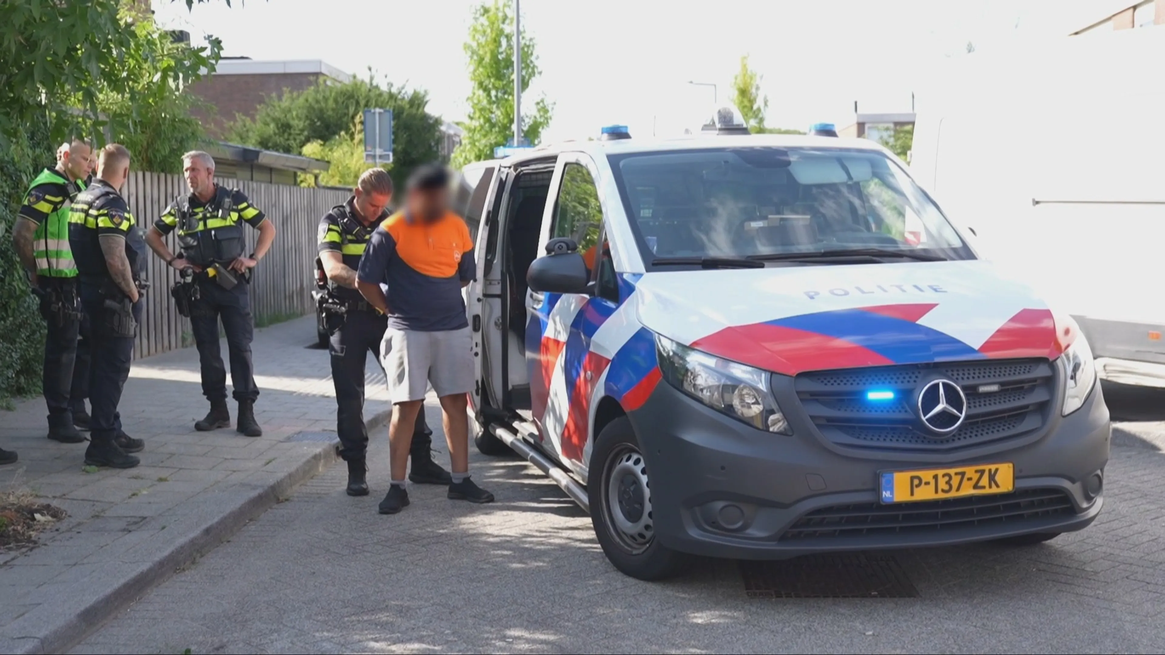 'PostNL-bezorger steekt klant neer in Rotterdam na ruzie over bezorging'