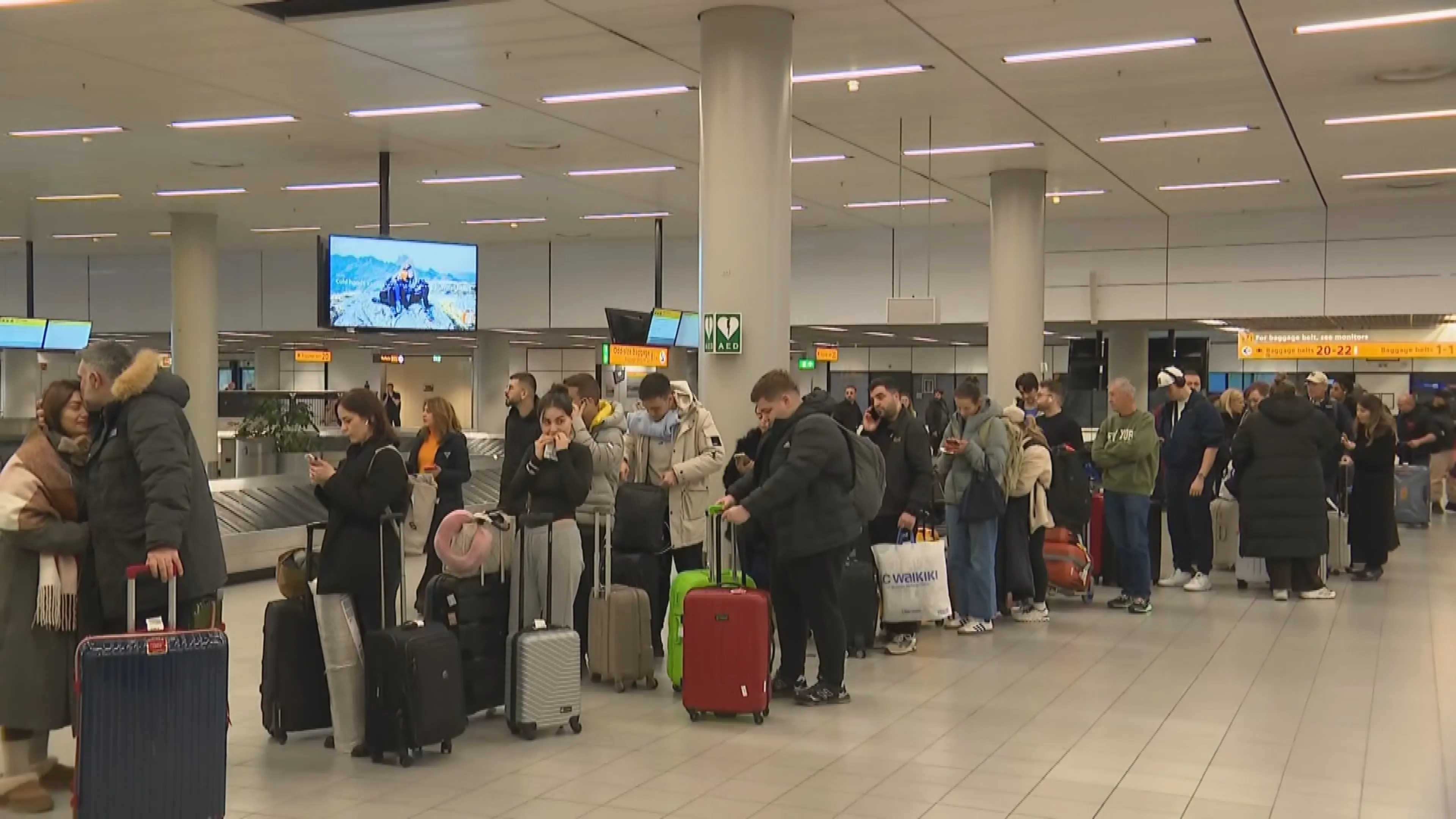 Douaniers voeren actie: lange rijen bij bagagehallen op drie luchthavens