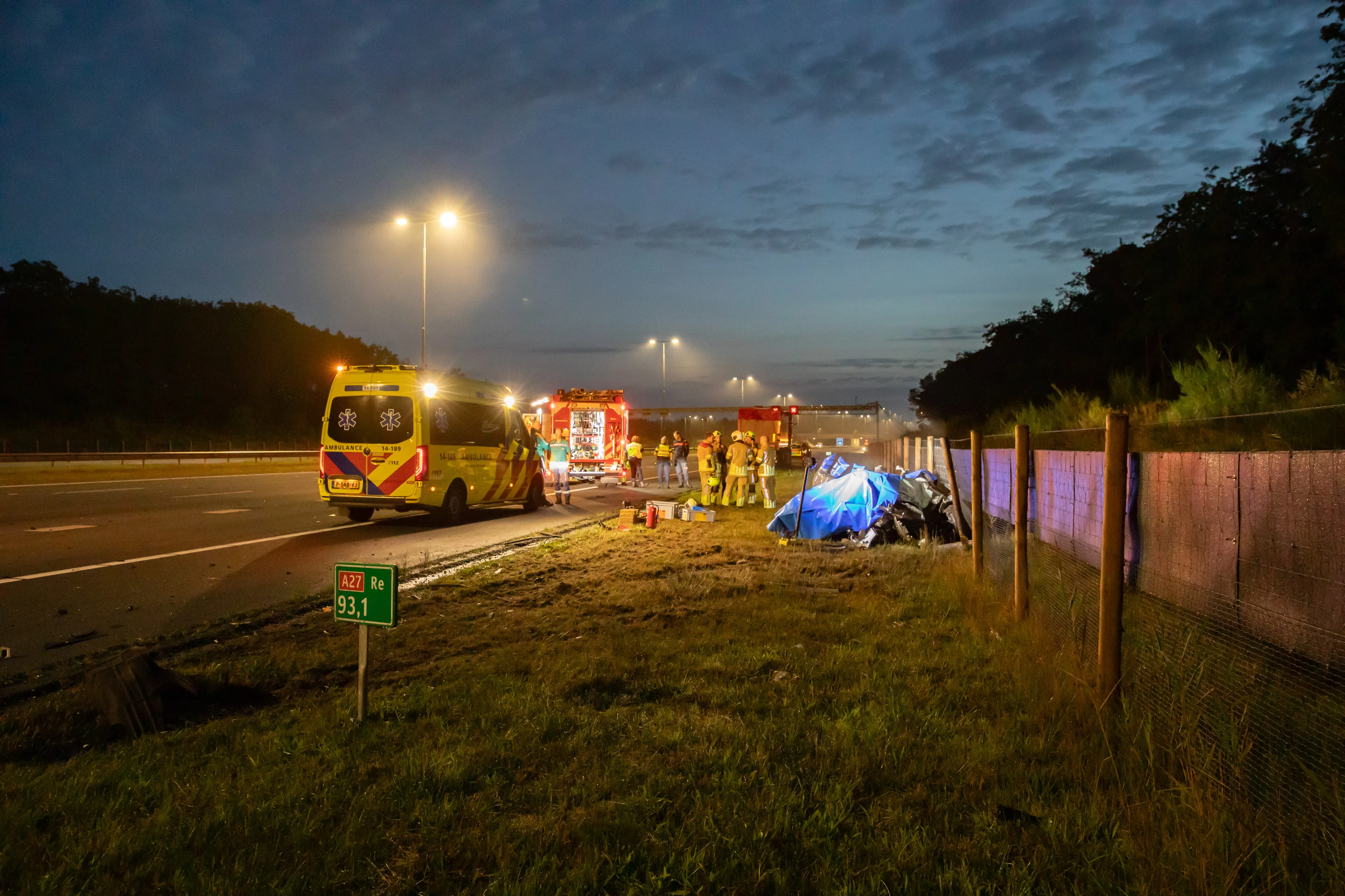 Automobilist (39) overleden door aanrijding op A27 bij Hilversum