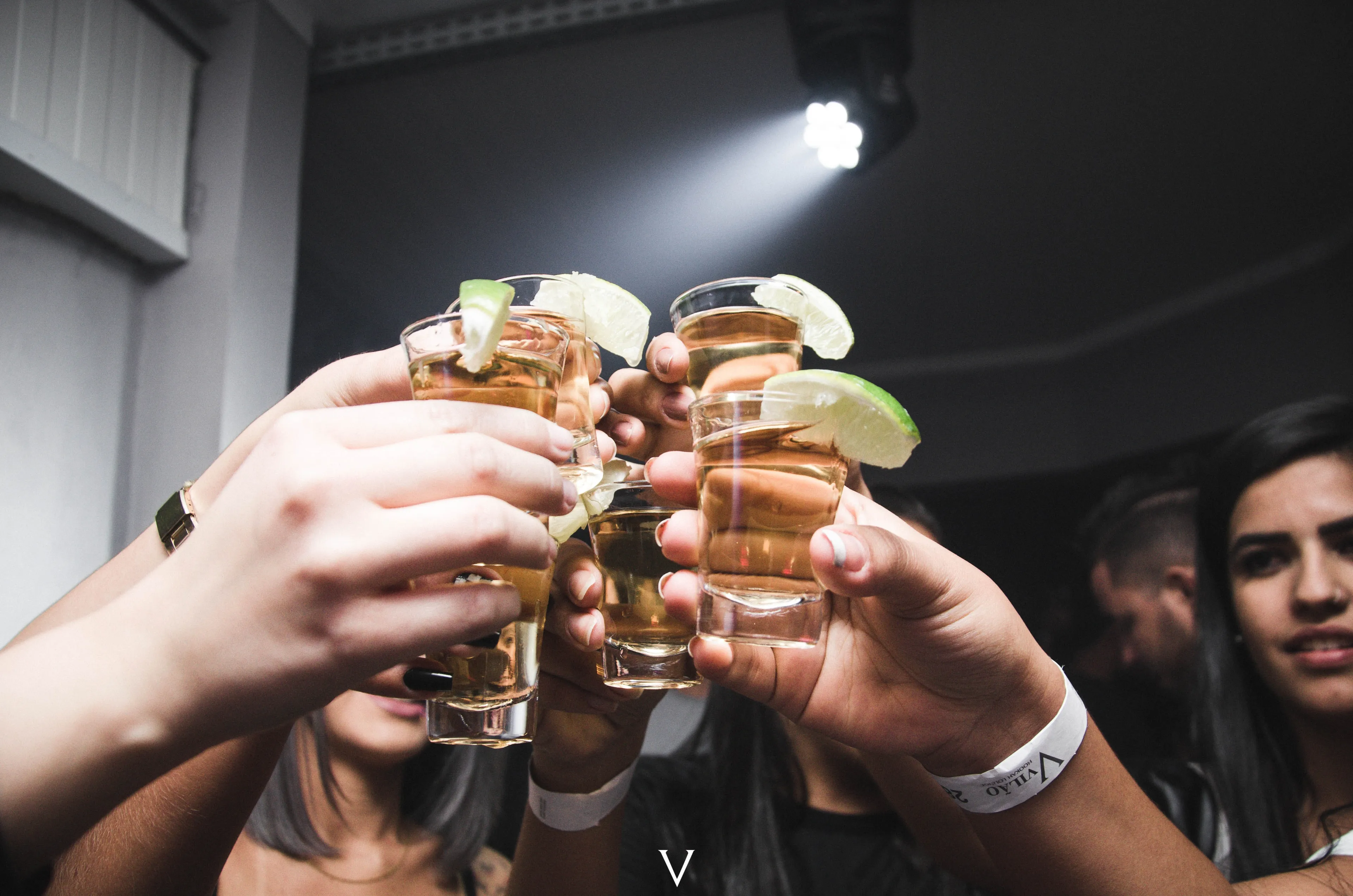 Man (21) met corona in de club dankzij fout Testen voor Toegang