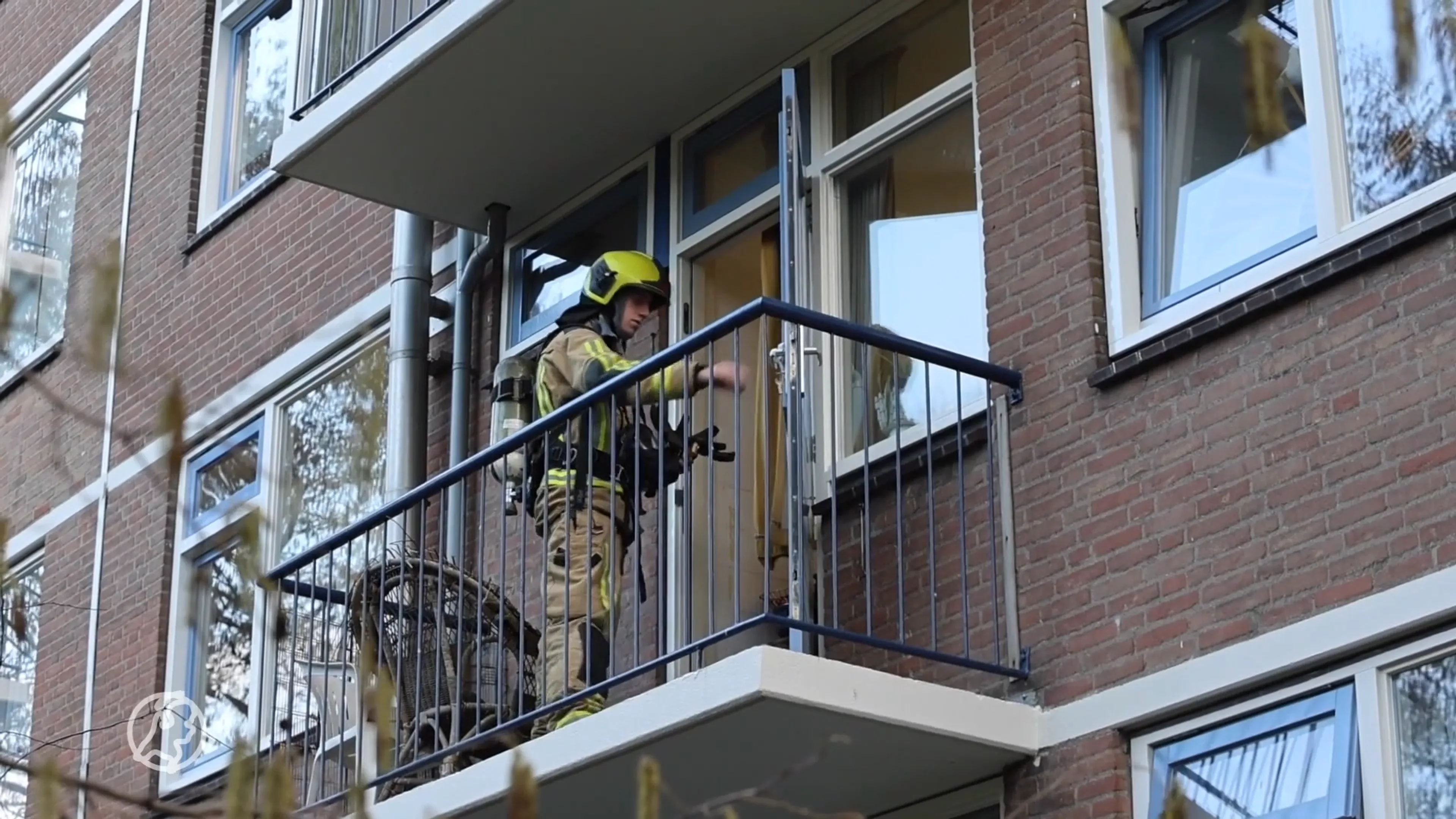 Jeffrey redt oudere dame uit brandend huis in Den Haag: 'Ik bedacht me geen moment'