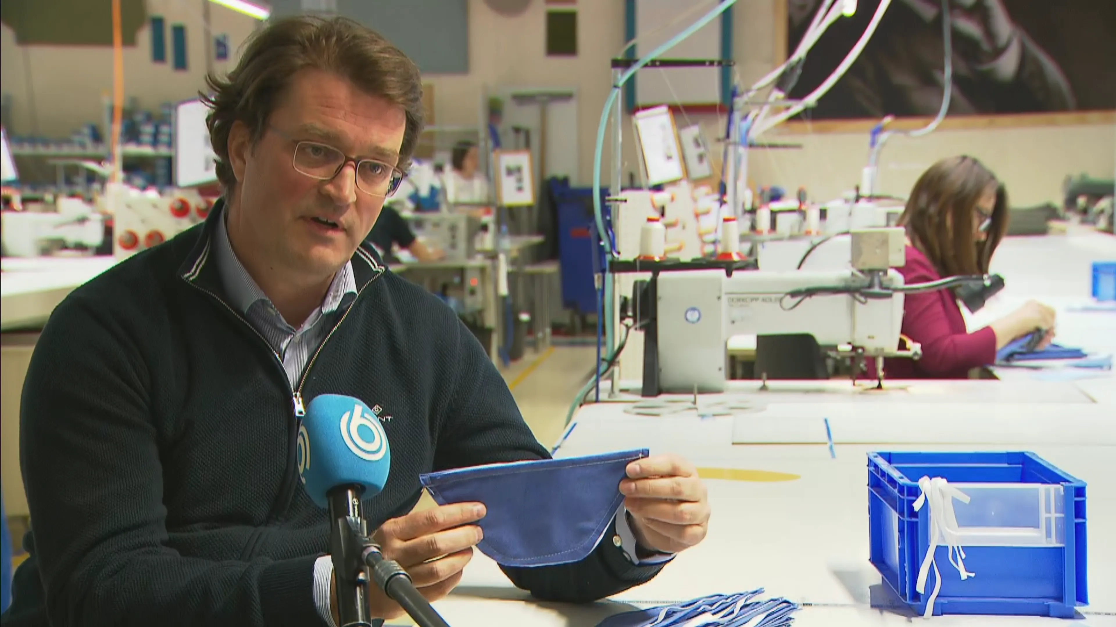 Beddengigant Auping maakt nu mondkapjes voor zorgpersoneel