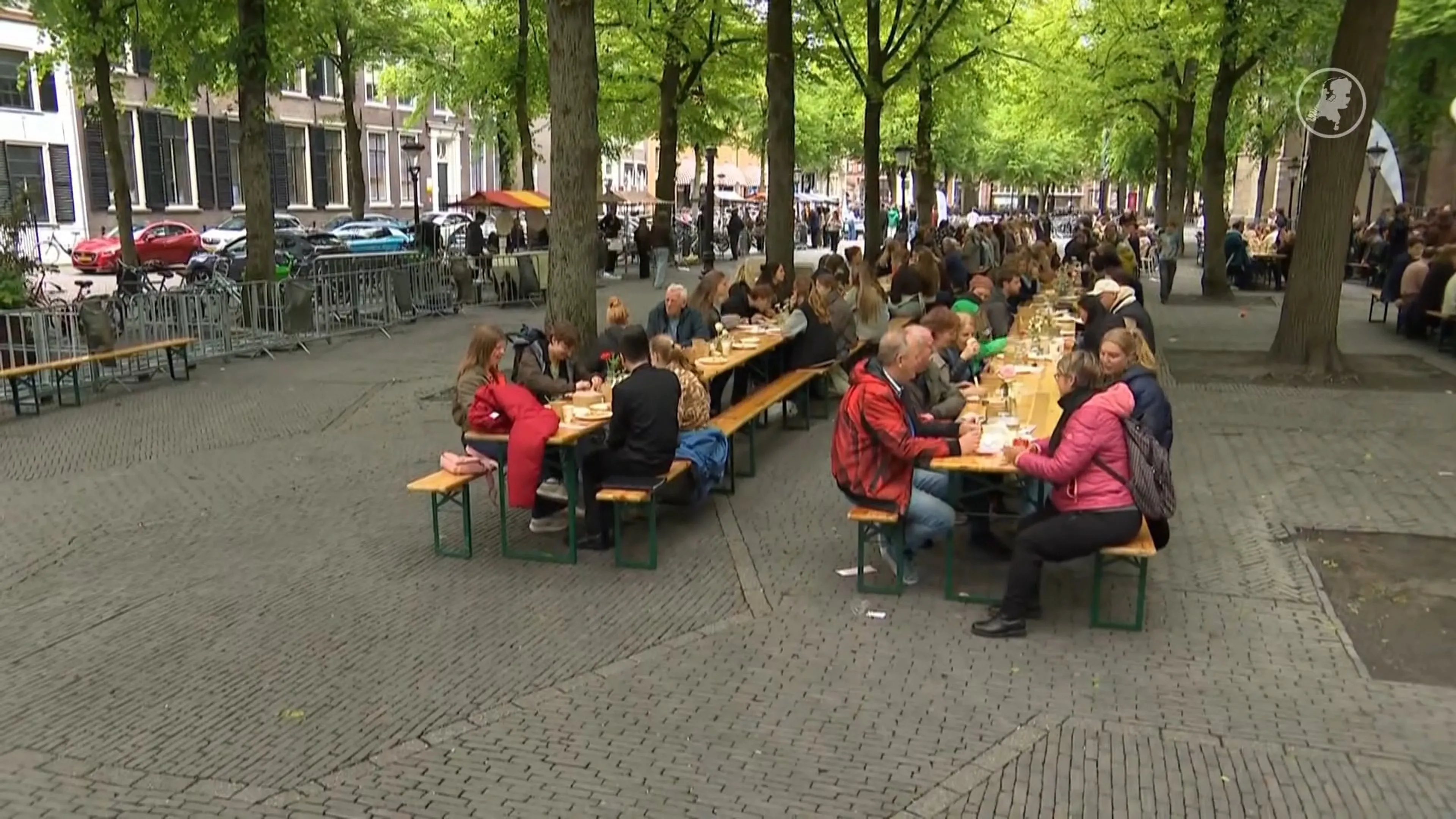 Studenten organiseren gratis diner voor Utrechters
