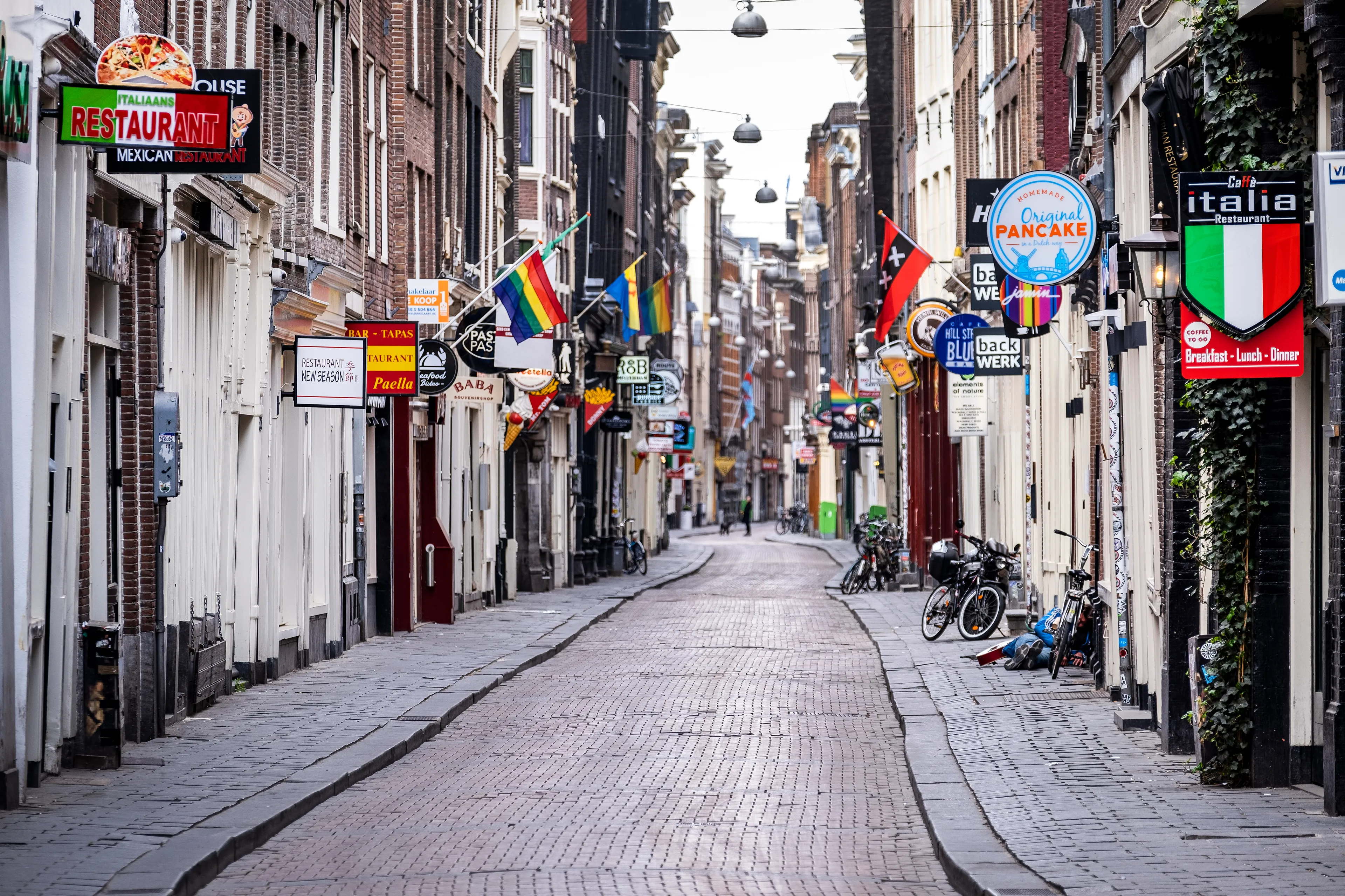 Kabinet sluit avond- en nachtklok niet uit