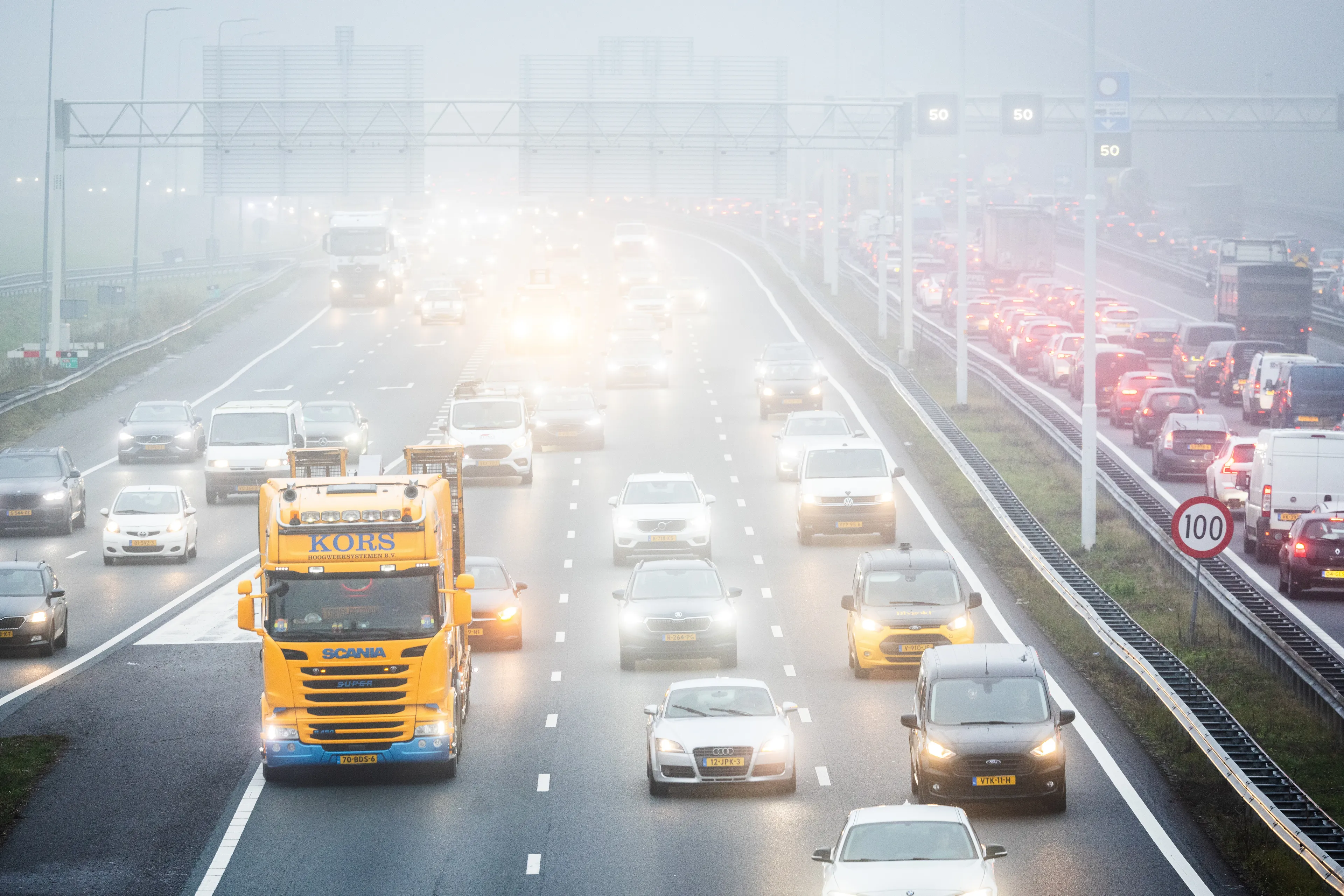KNMI geeft code geel af vanwege mist en gladheid