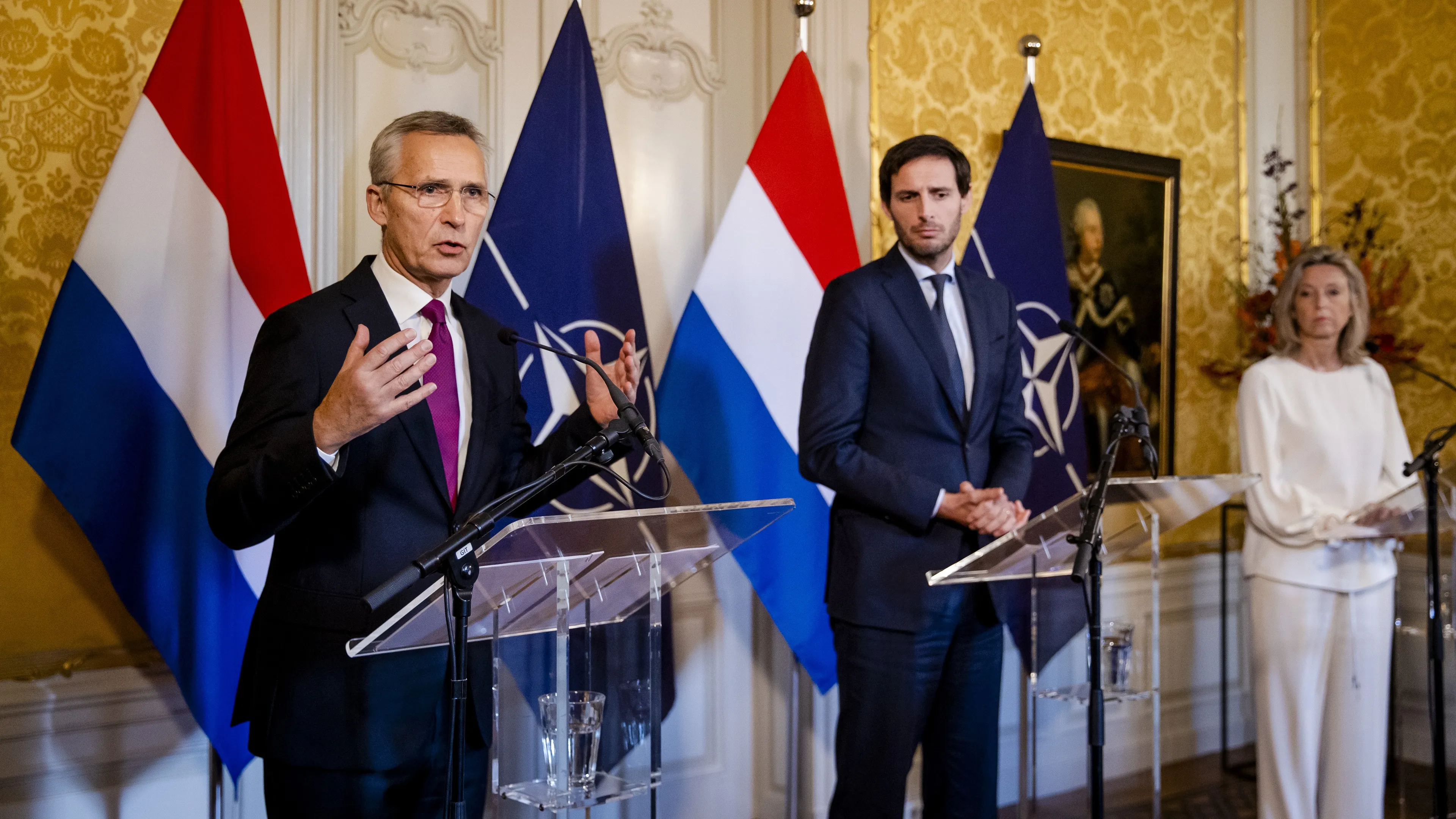 Hoogleraar: 'NAVO gaat geen tegenaanval doen om raketinslag in Polen'