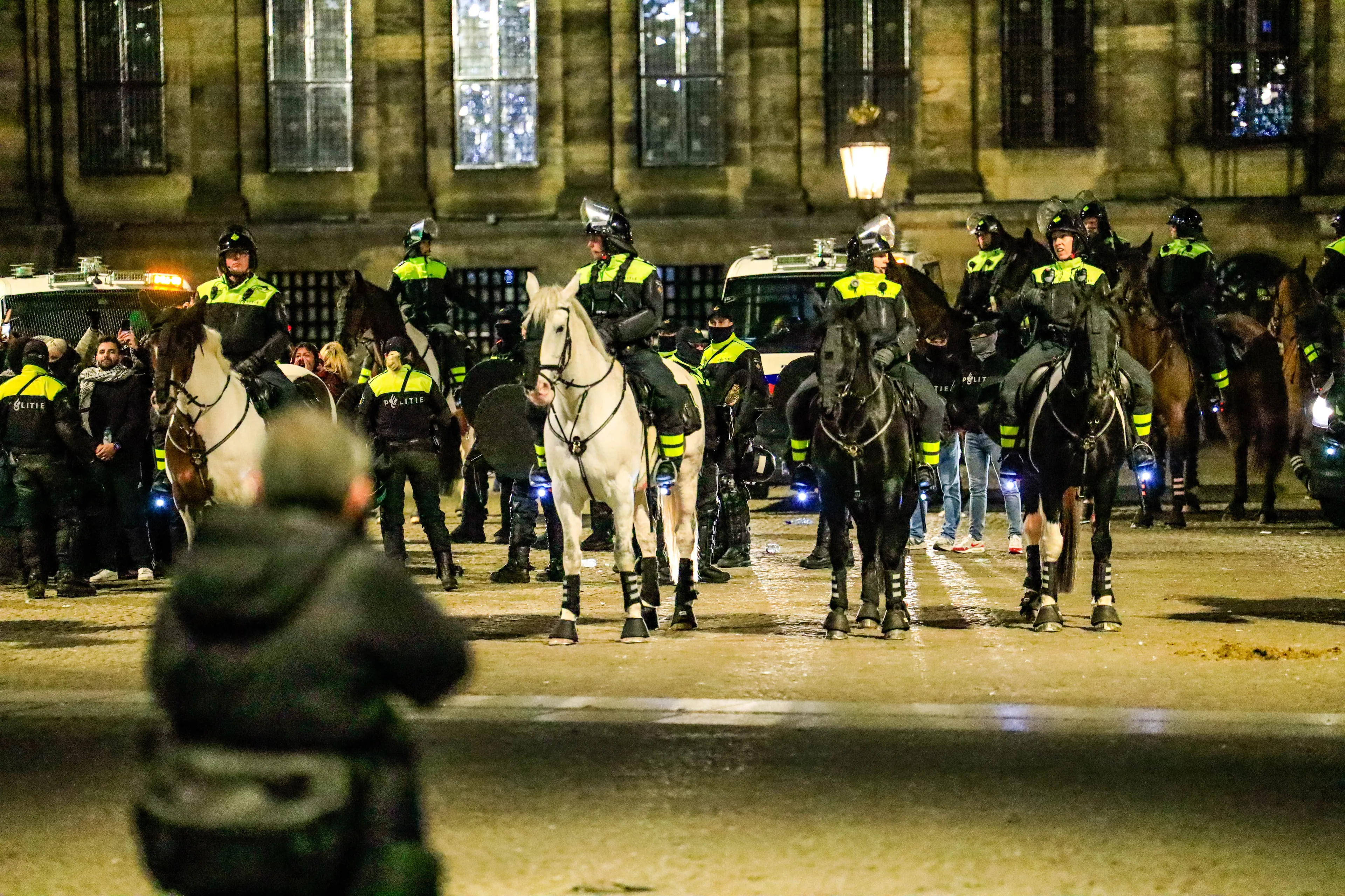 Amsterdam niet langer veiligheidsrisicogebied: 'Geen redenen om te verlengen'