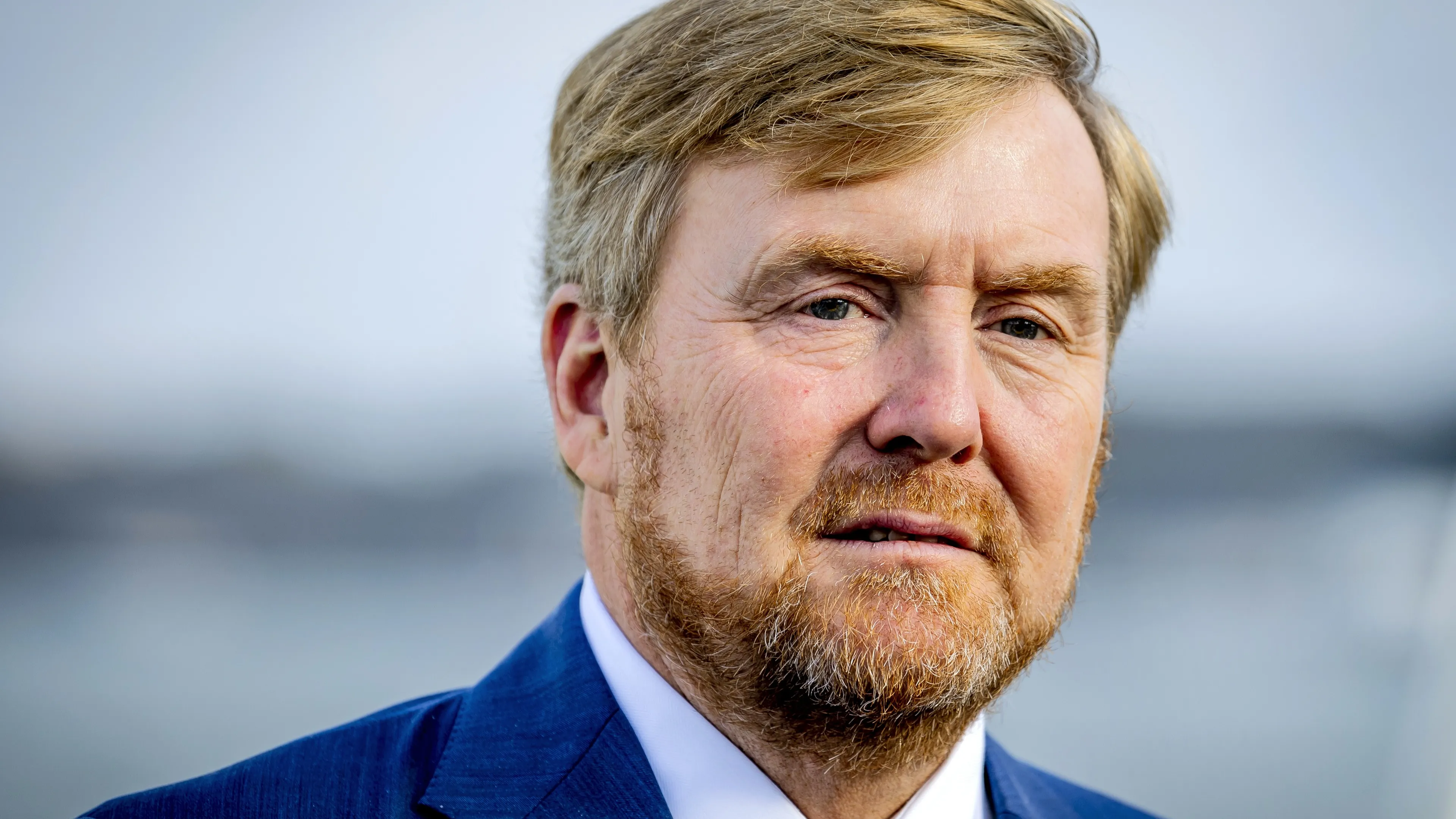 Koning openhartig over intieme onzekerheden