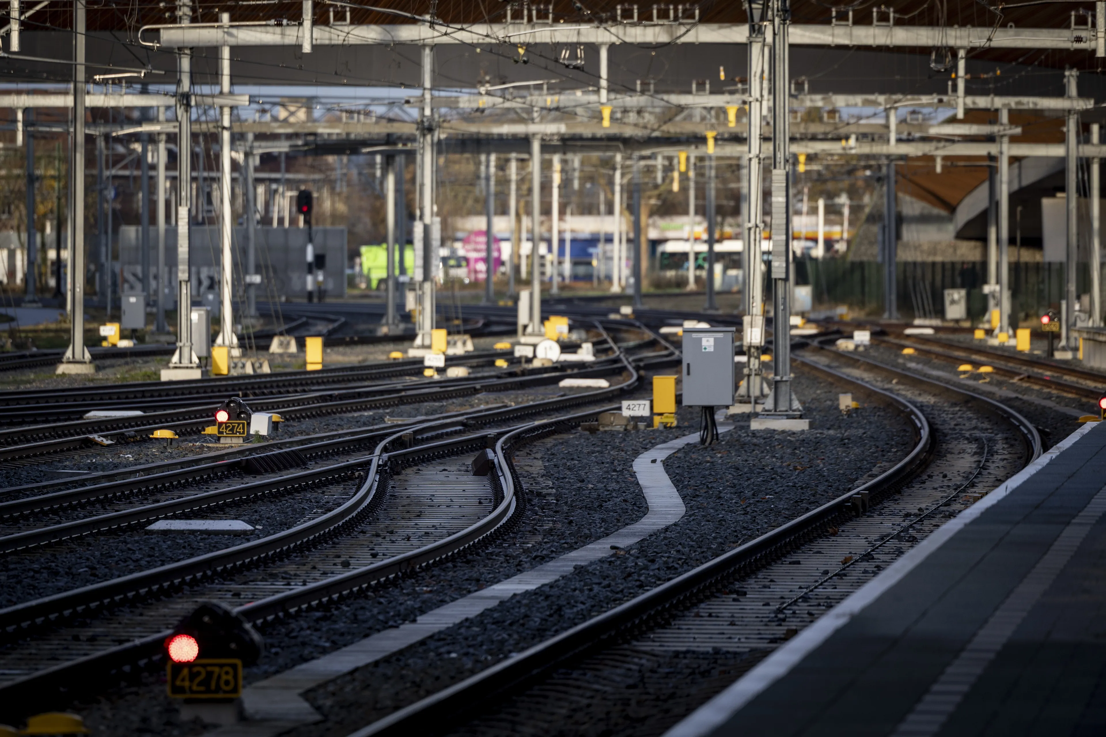 ProRail krijgt miljoenenboete na flinke reeks storingen op spoor