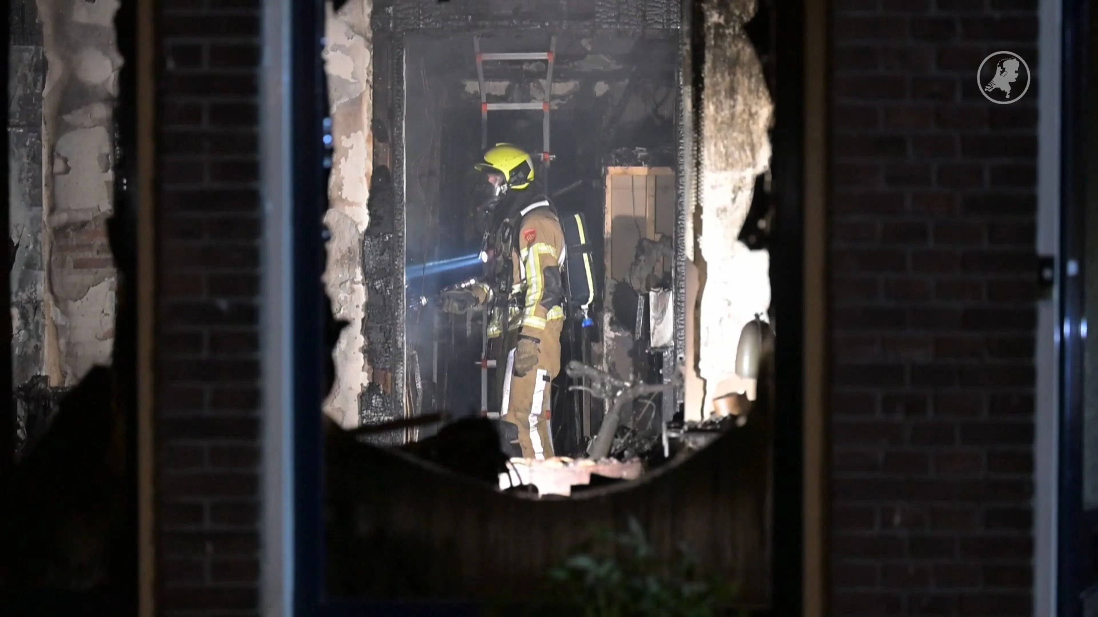 Drie mensen naar ziekenhuis na grote woningbrand Gouda