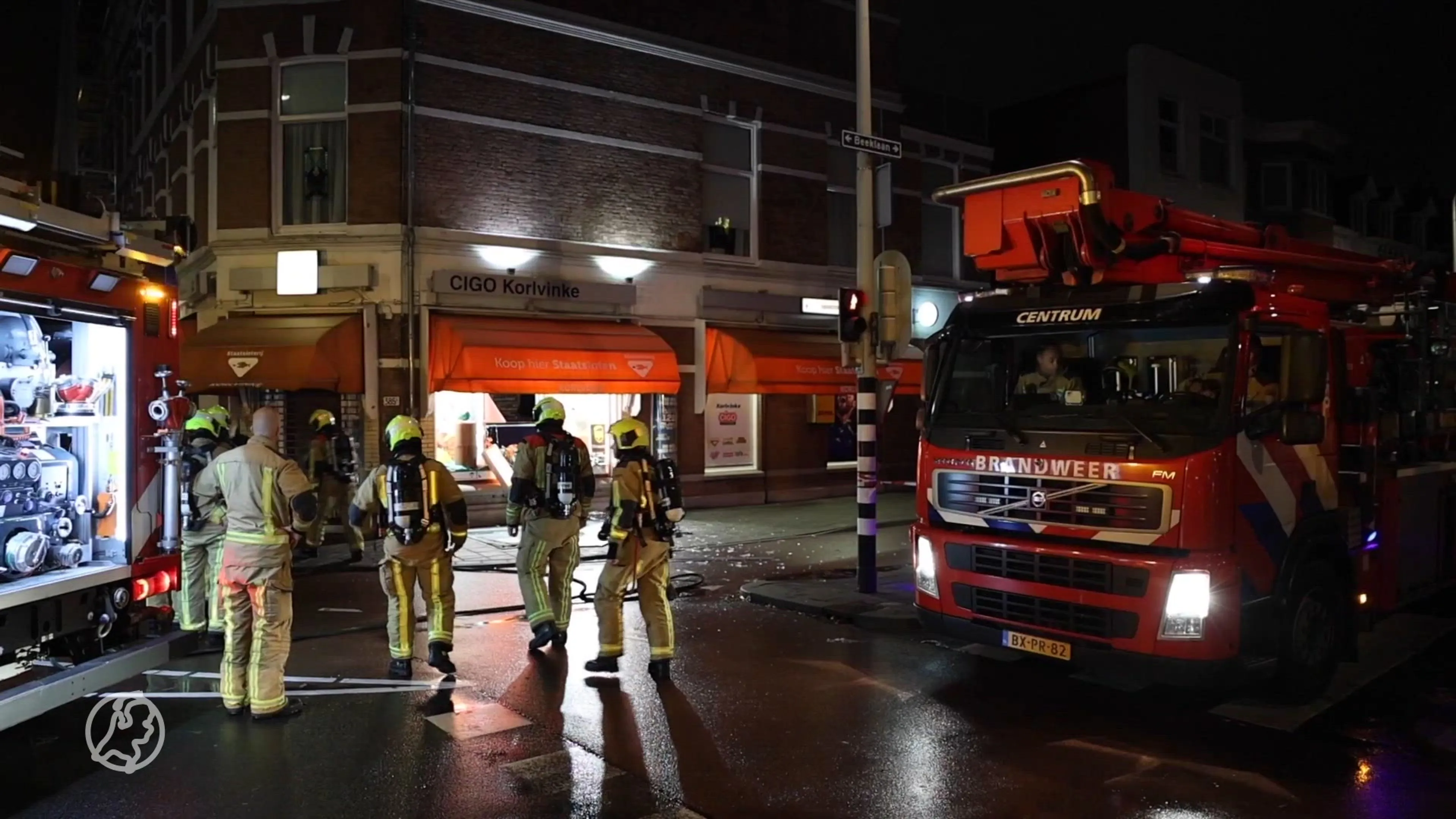 Enorme ravage na explosie bij tabakswinkel Den Haag