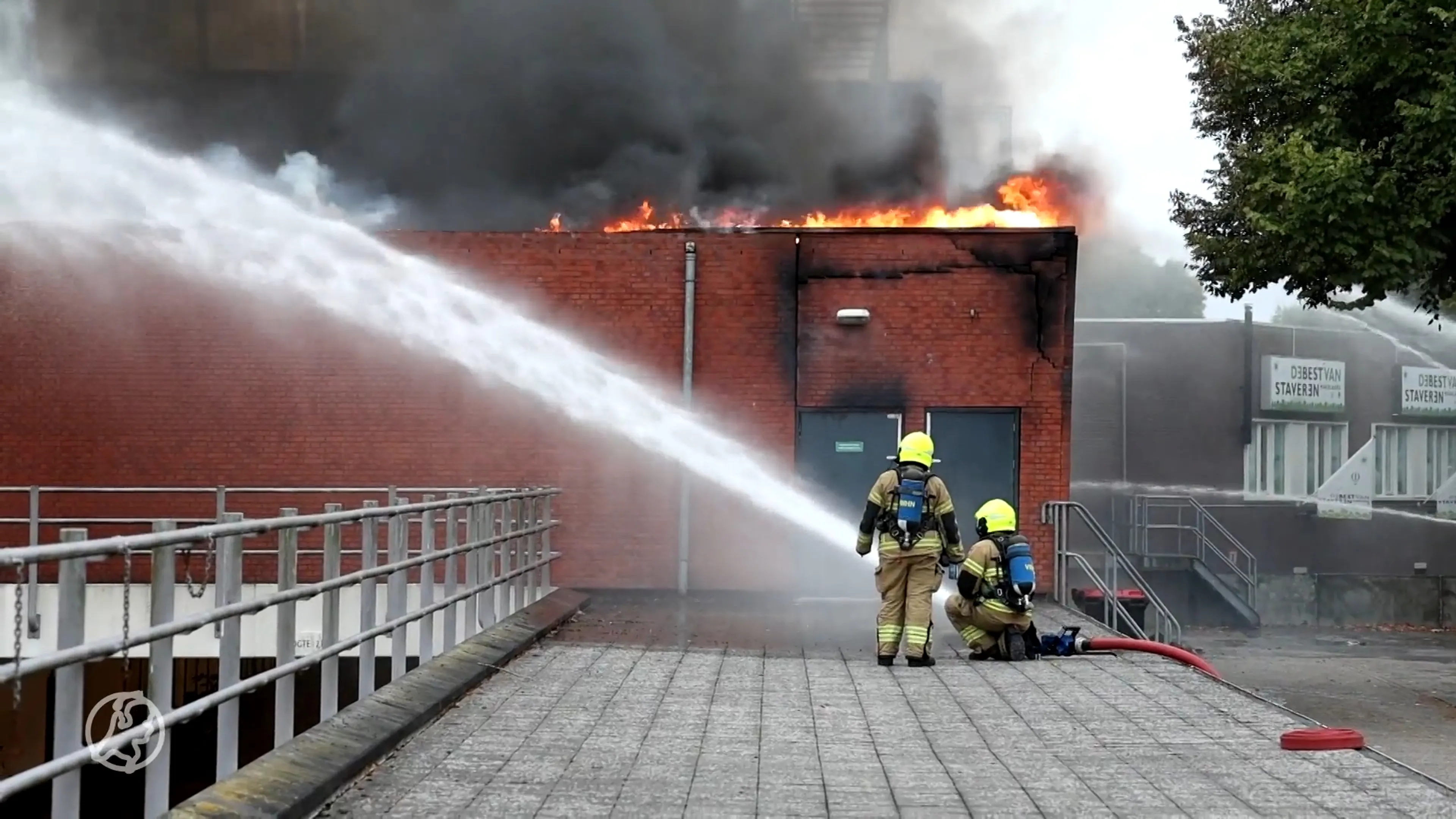 Twee minderjarigen opgepakt om grote brand winkelcentrum Alkmaar