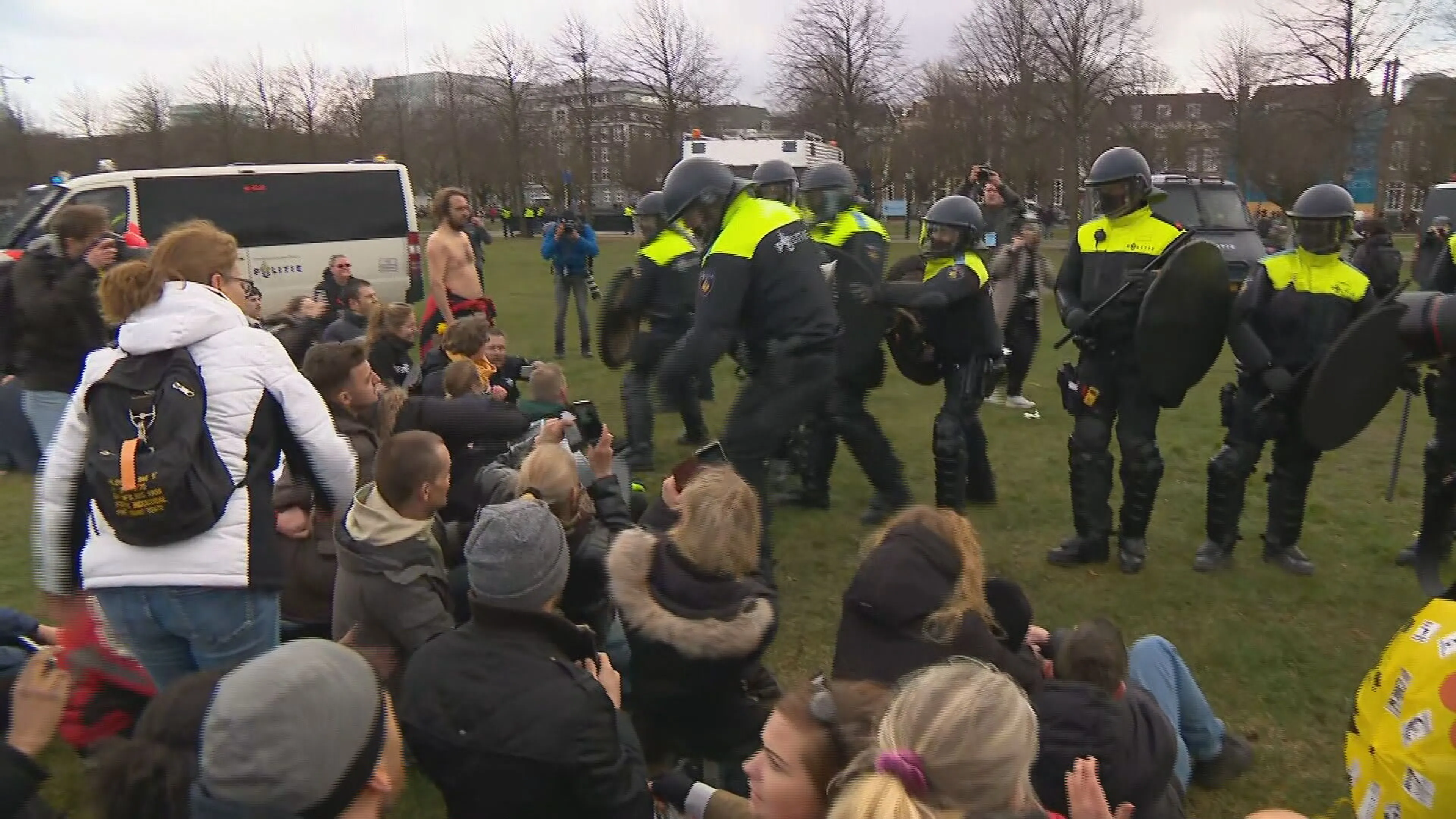 Alle aangehouden demonstranten Museumplein zaterdag weer vrij