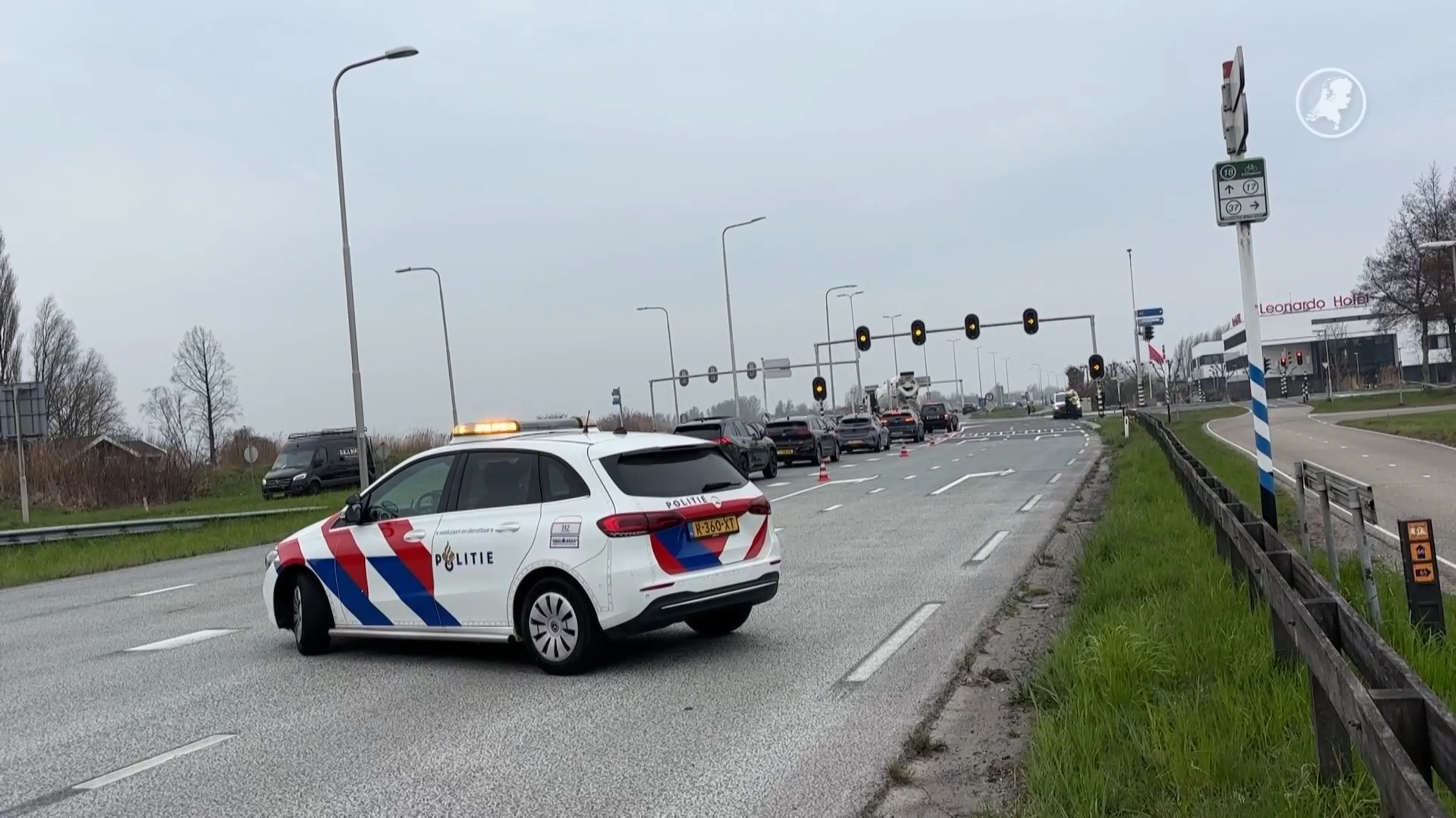 Afrit A2 bij Vinkeveen afgesloten na melding explosieven