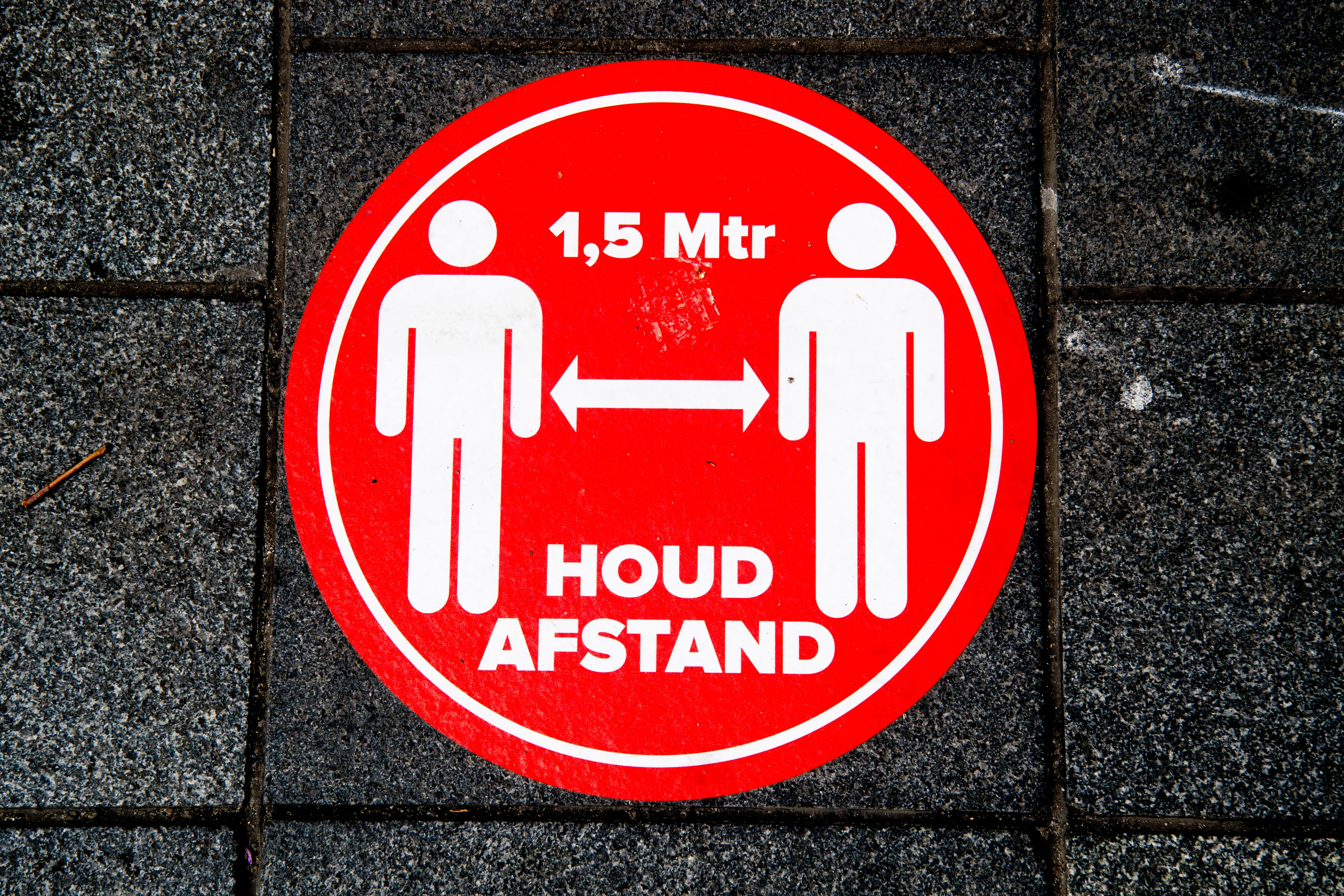 Welke maatregel werkt volgens Nederland het best om het virus te verslaan?