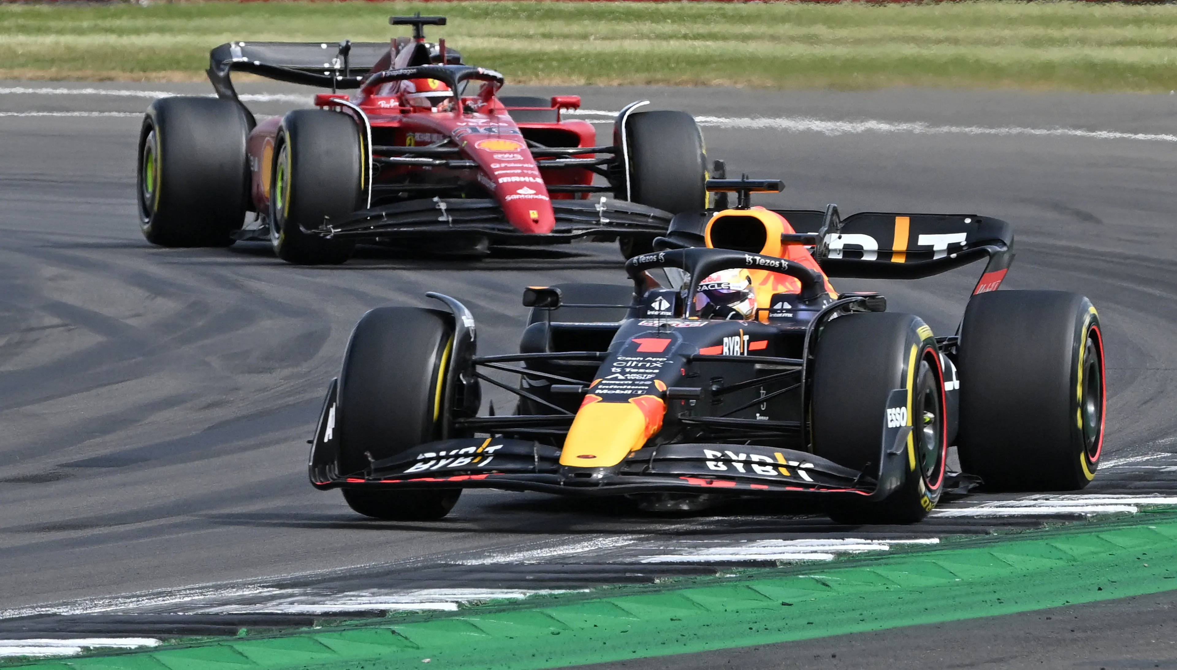 Verstappen loopt dure WK-punten mis door autoschade