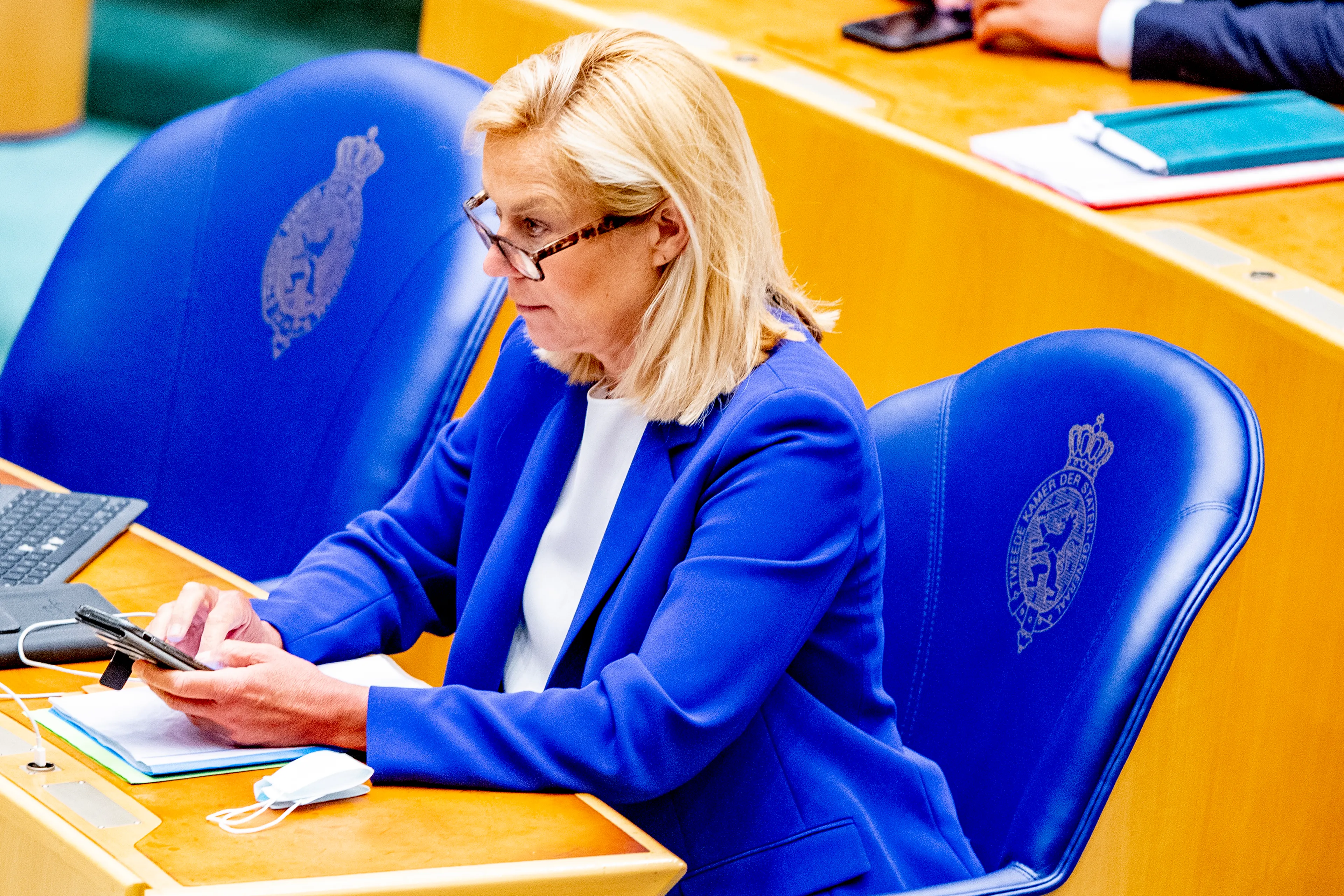 Stoelendans in kabinet: nieuwe baan voor Van Veldhoven, Kaag laat ministerspost vallen