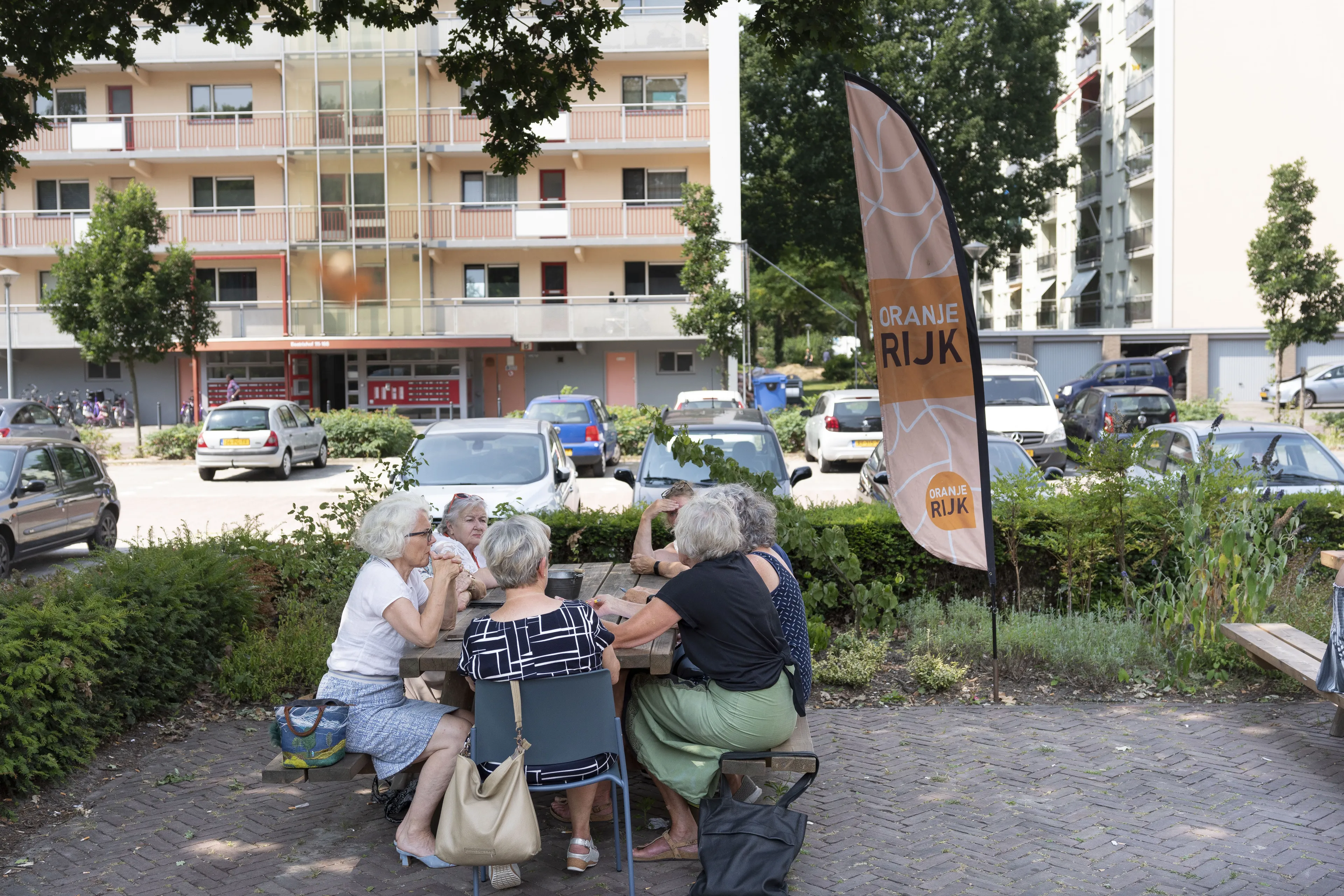 Apothekers waarschuwen: ouderen en zieken meer kans op uitdroging door medicijnen