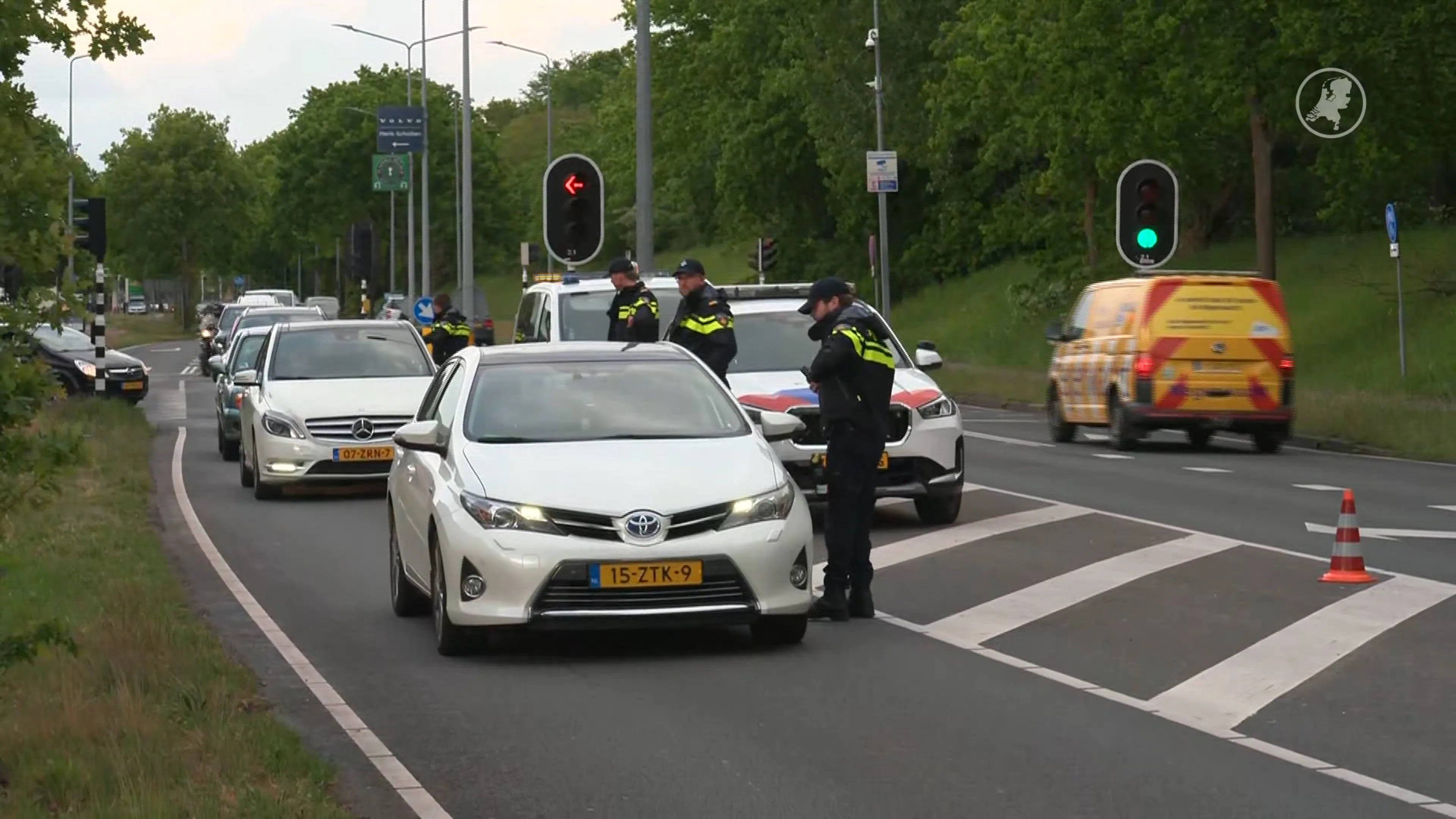 Auto's gecontroleerd in Loosdrecht om noodverordening