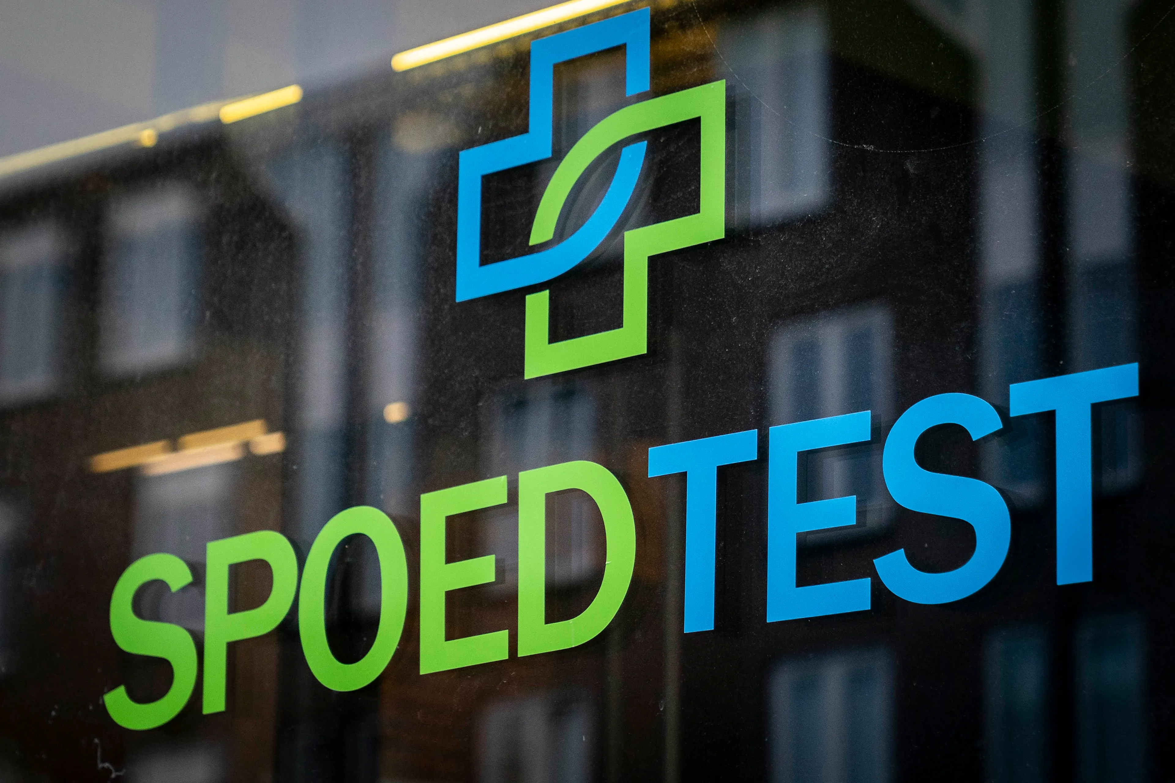 Ministerie krabbelt terug: Spoedtest.nl fraudeerde niet met vaccinatiebewijzen