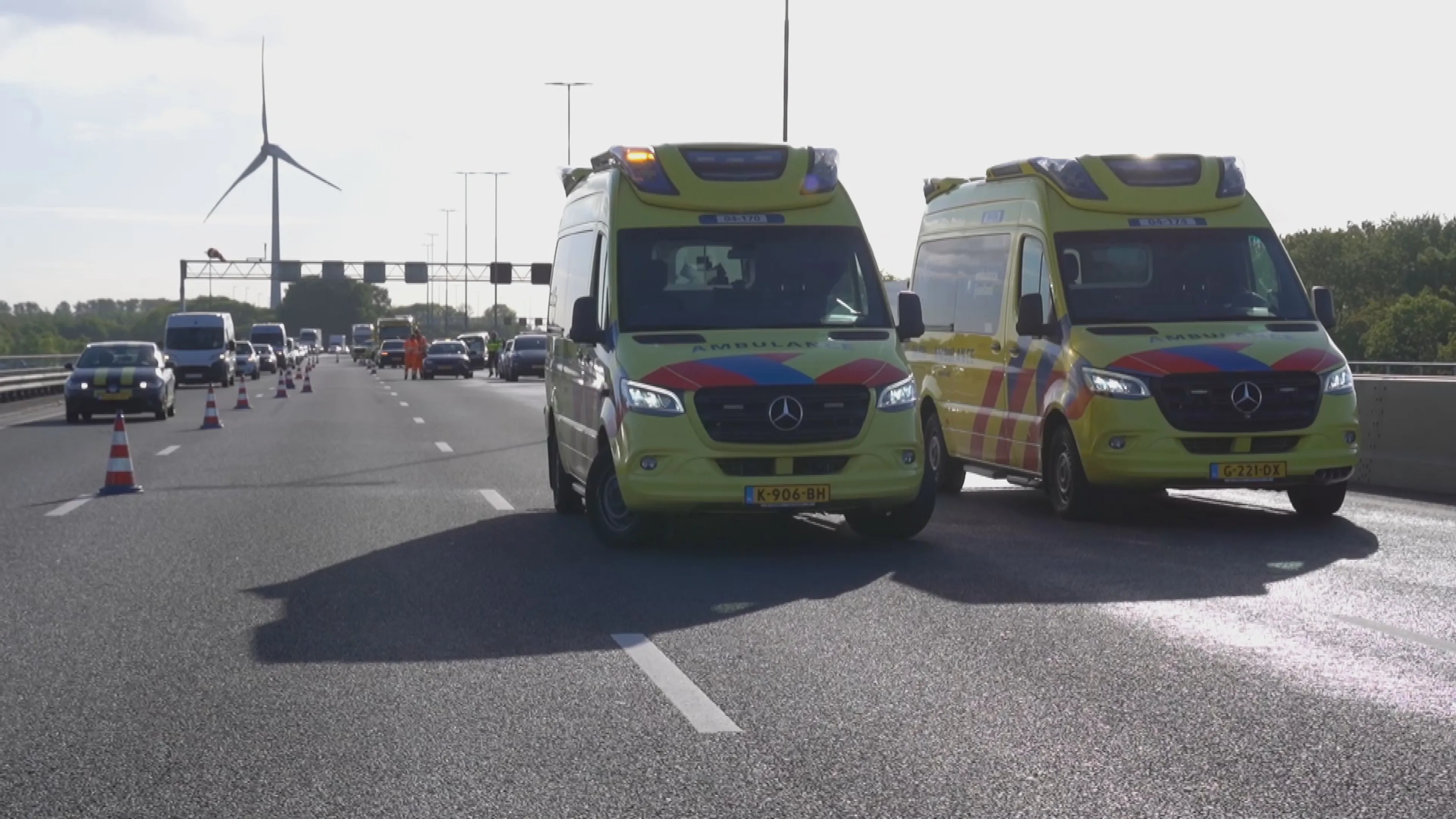 Kettingbotsing op A1 bij Deventer zorgt voor urenlange vertraging 