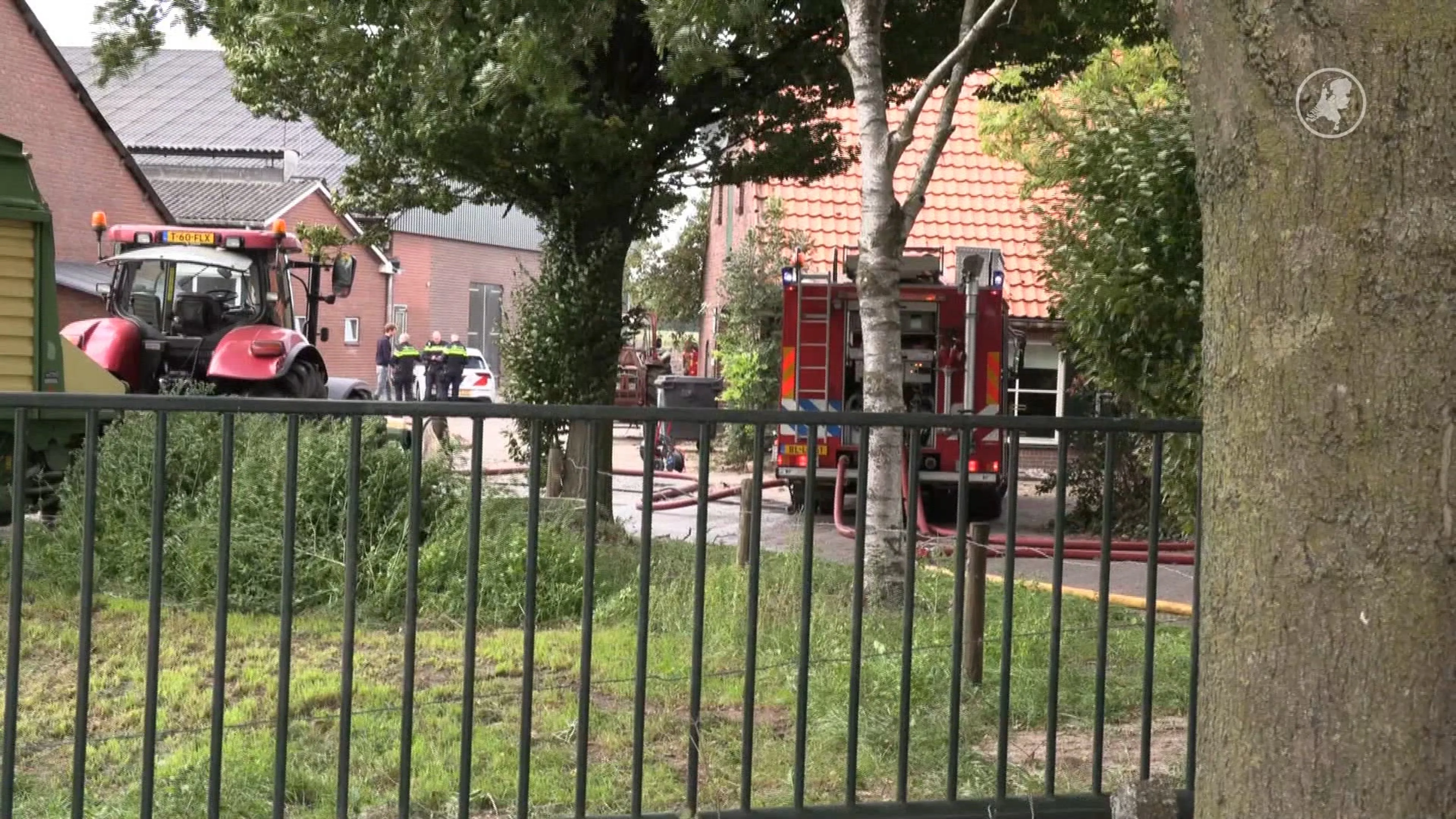 Hulp automobilisten komt te laat, kalfjes omgekomen na stalbrand in Eibergen