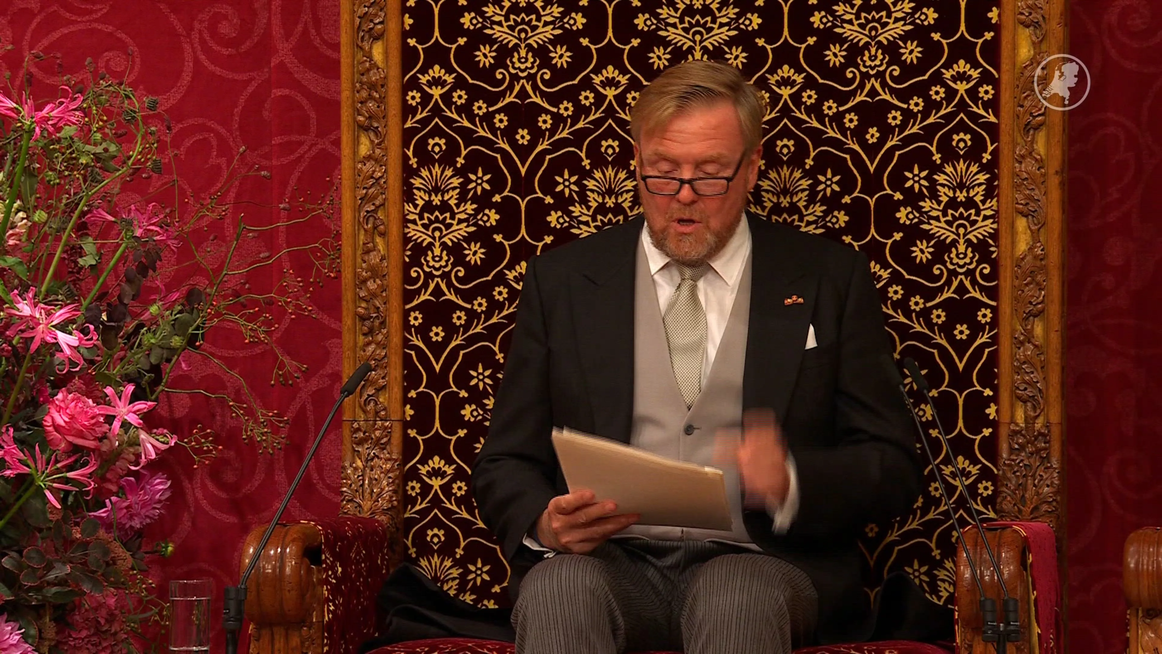 Koning bij voorlezen troonrede: 'Voorkomen dat zieken en werklozen vastzitten in uitkering'