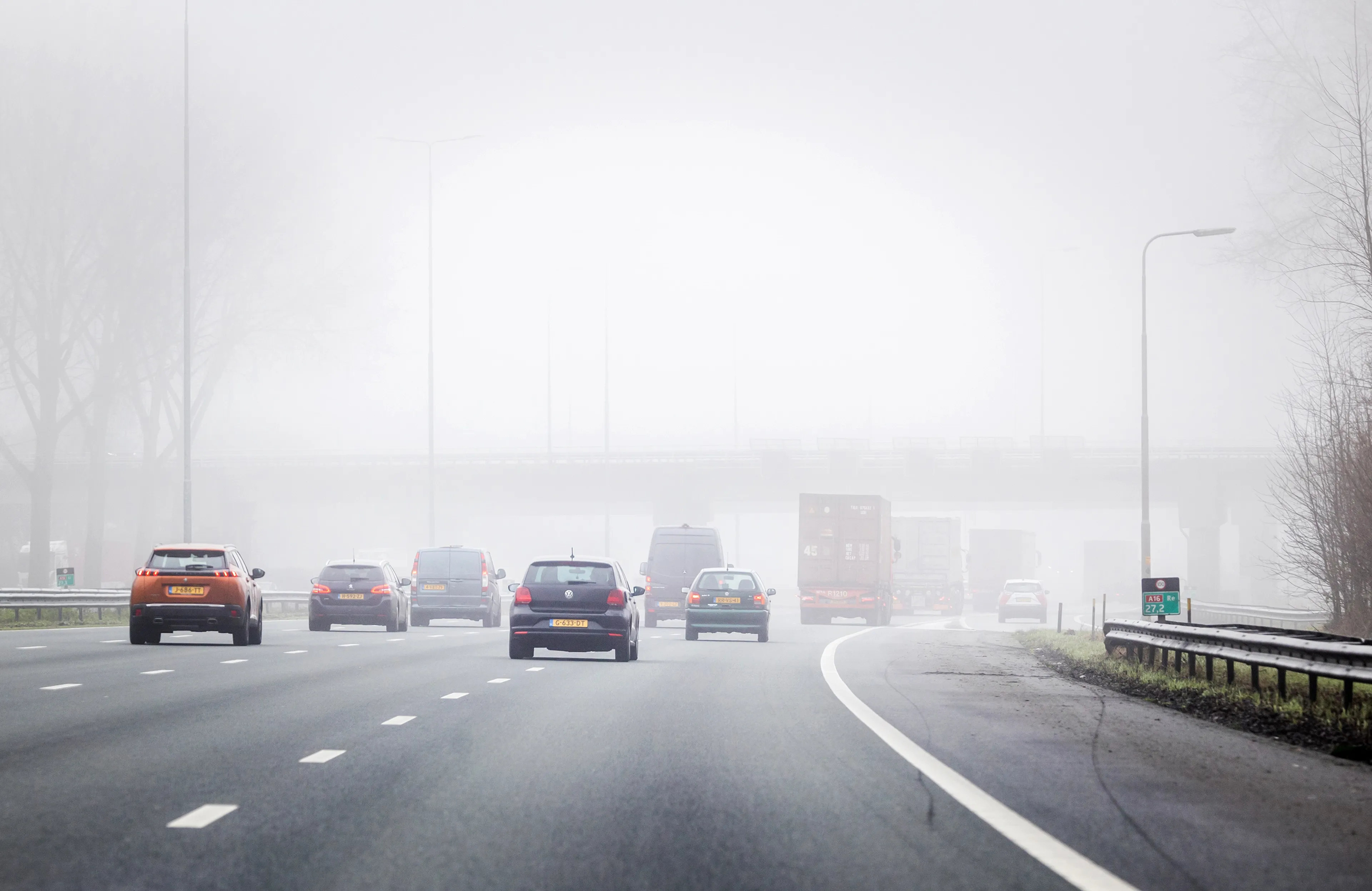 Weer code geel: zo laat zijn stevige regen- en onweersbuien met grote hagelstenen bij jou
