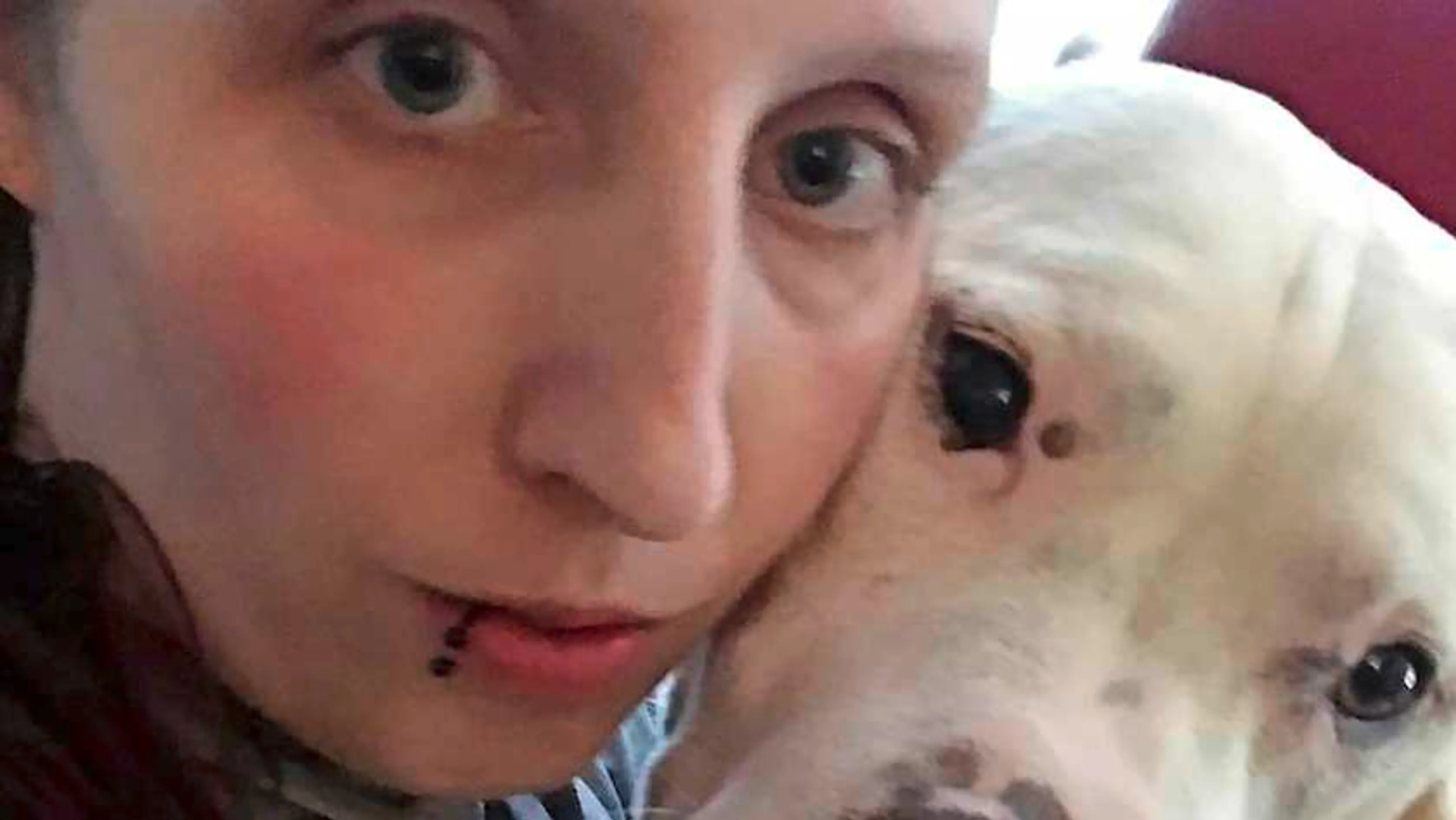 Zoontje (4) zat twee dagen naast dode moeder in huis, tante start inzamelingsactie