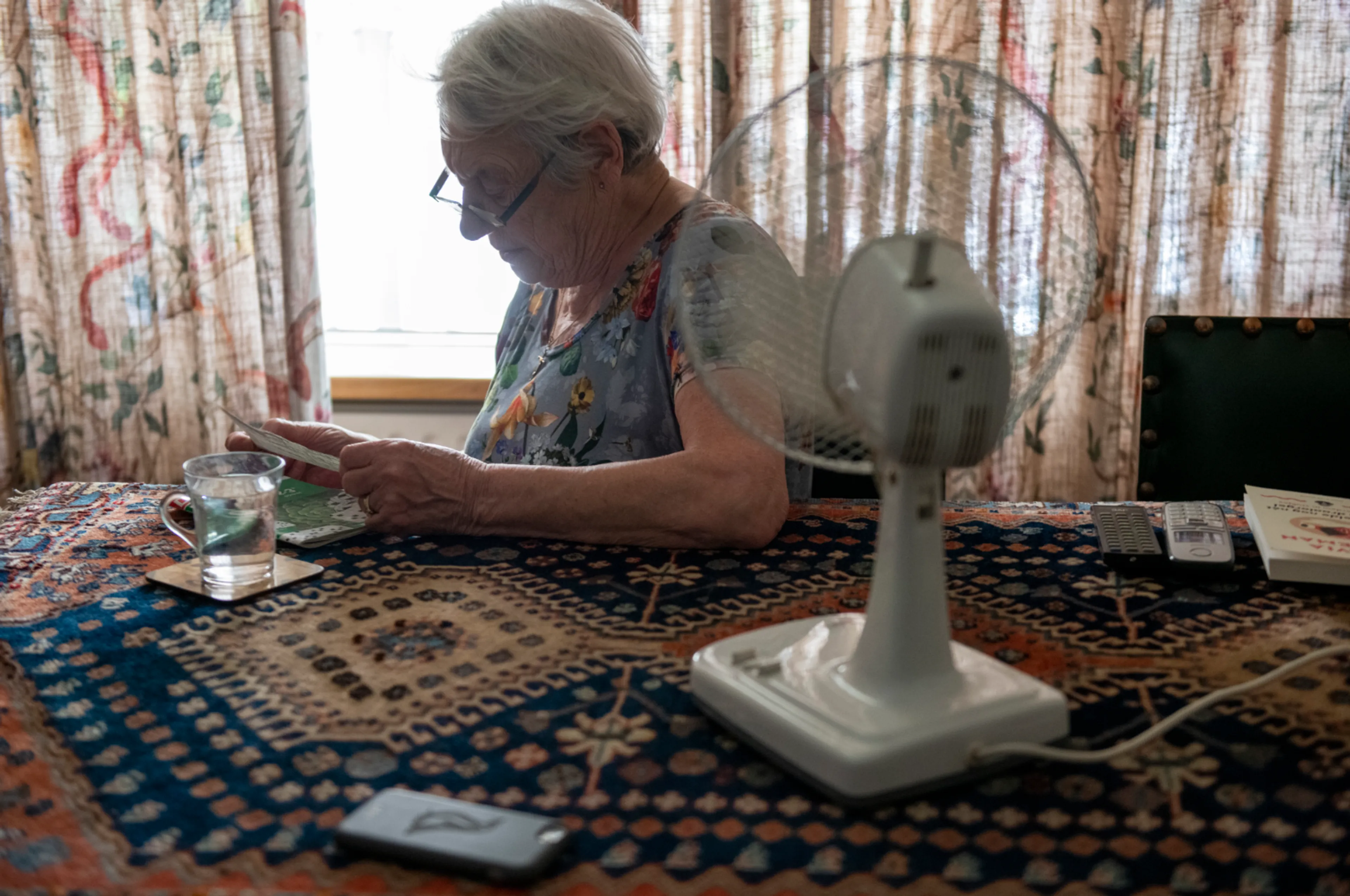 Zo bespaar je deze zomer flink op je huishouden: vijf eenvoudige tips