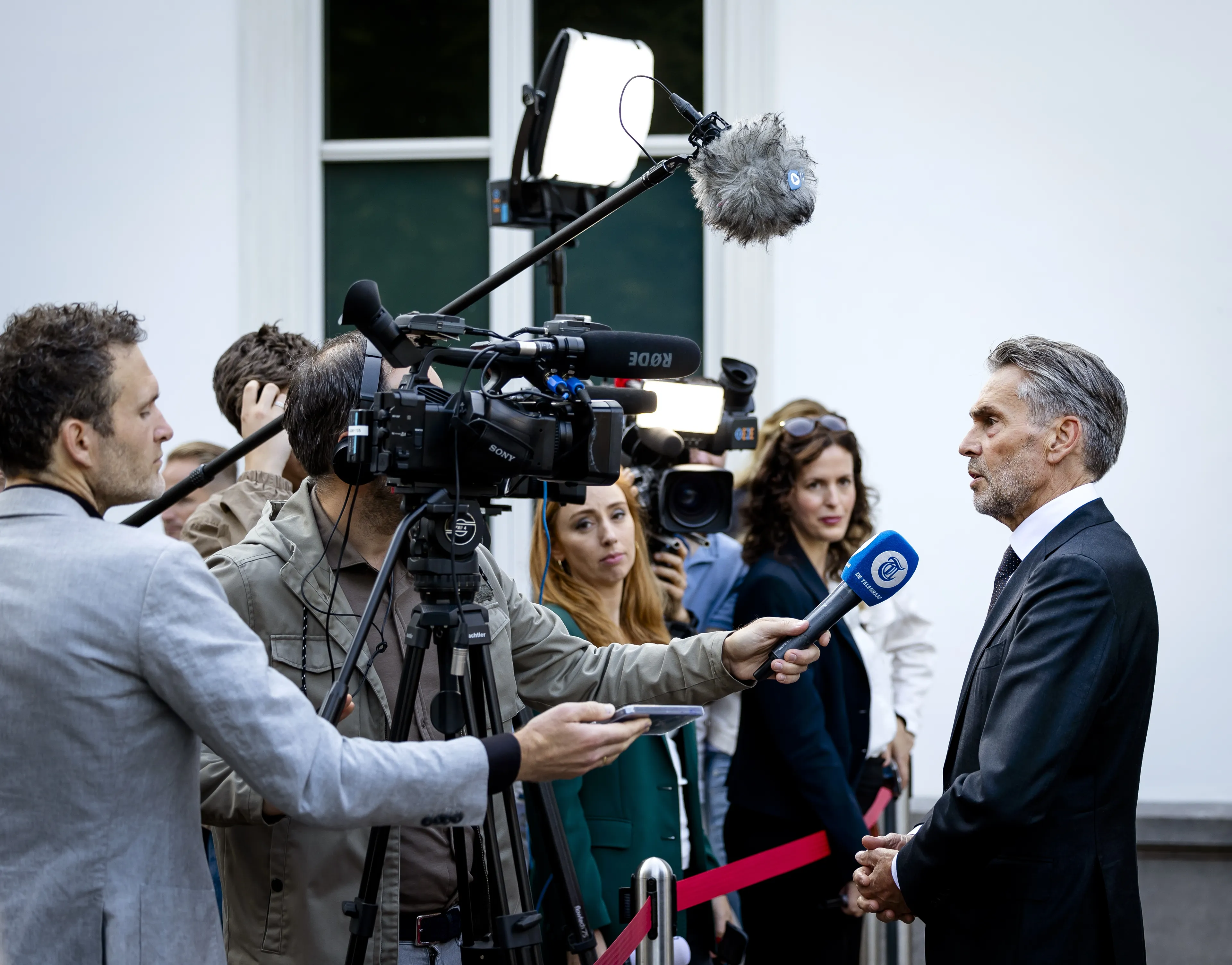 Kabinet na uitzonderlijk lange ministerraad akkoord over regeerprogramma