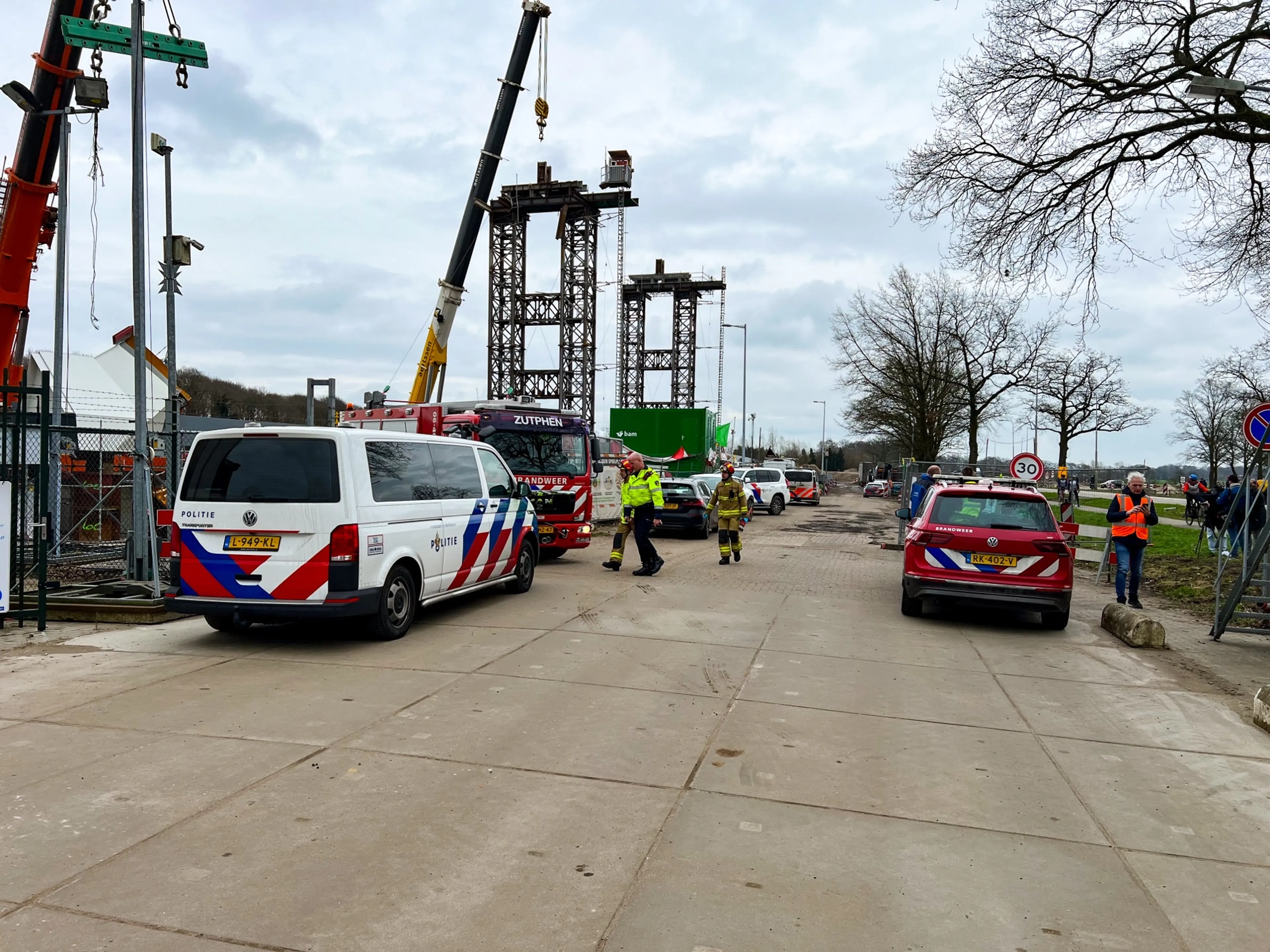 Twee doden en twee gewonden na instorten brug in Lochem