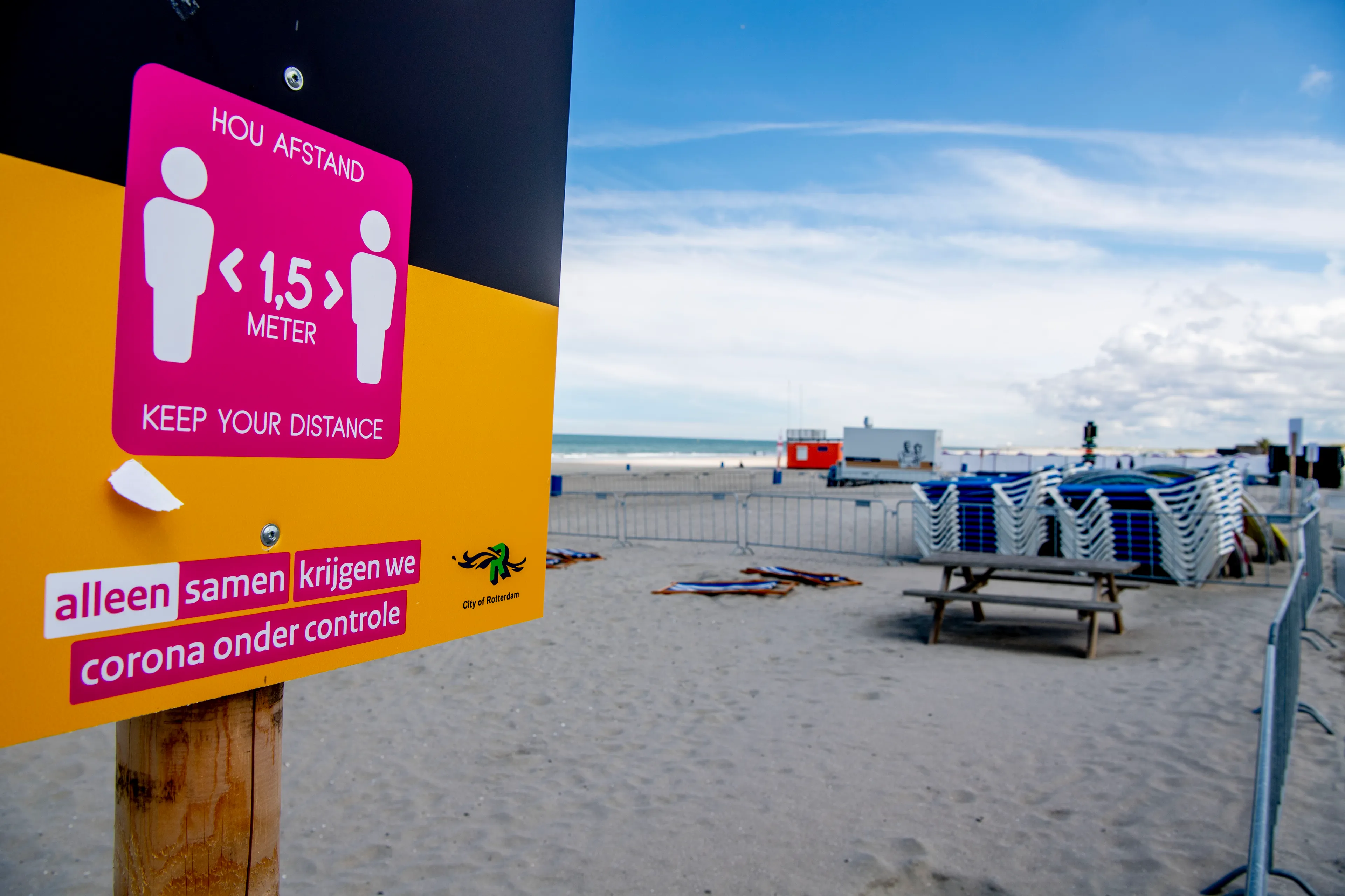 Politie: kom niet meer naar strand bij Hoek van Holland