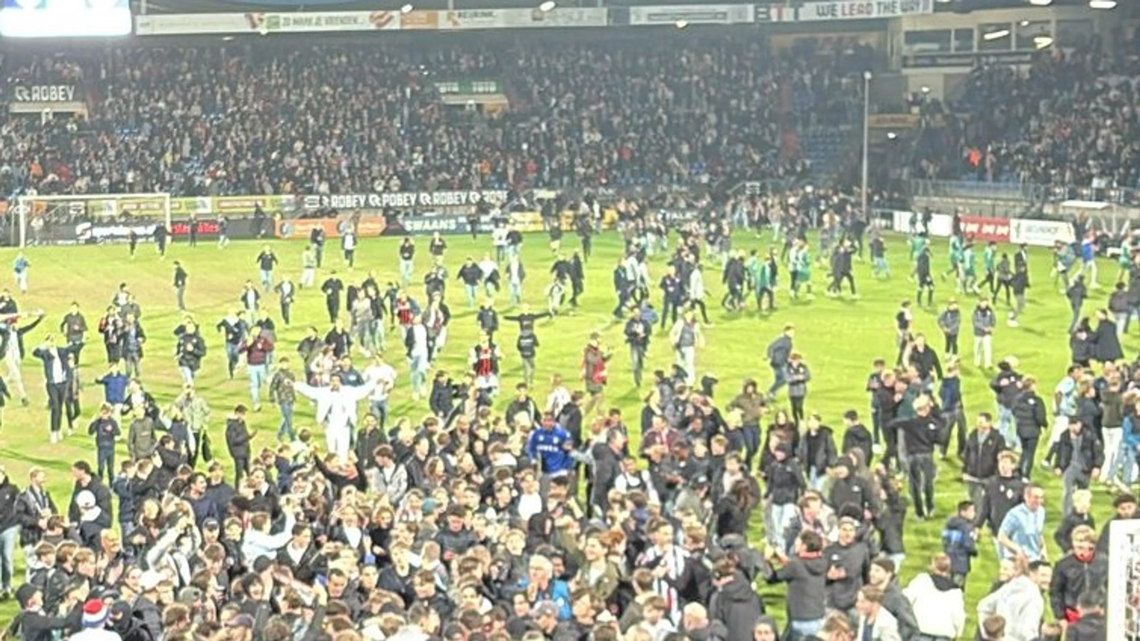 Willem II wil veldbestormers boete van 1000 euro geven