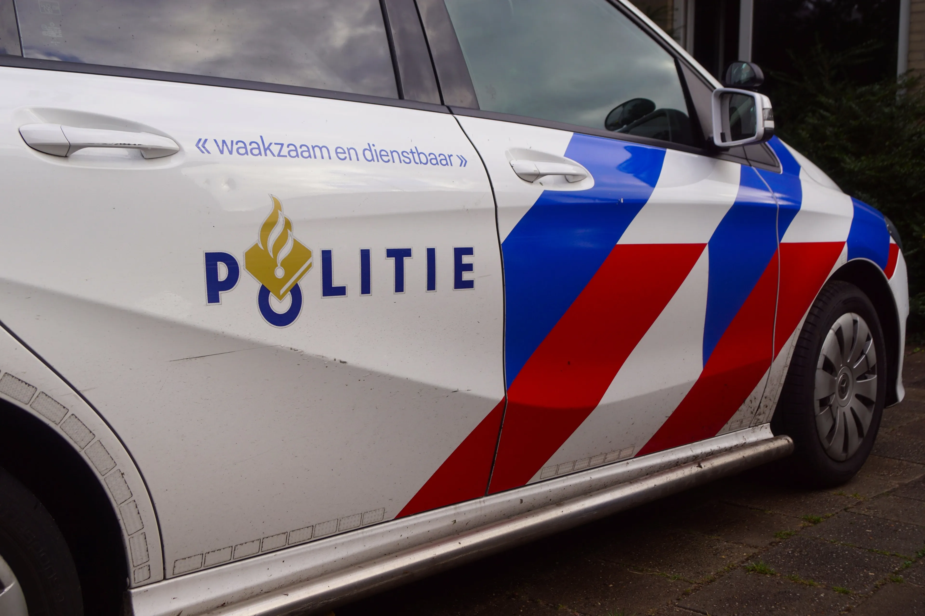 Politie met 'man en macht' op zoek naar kind in water in Eersel