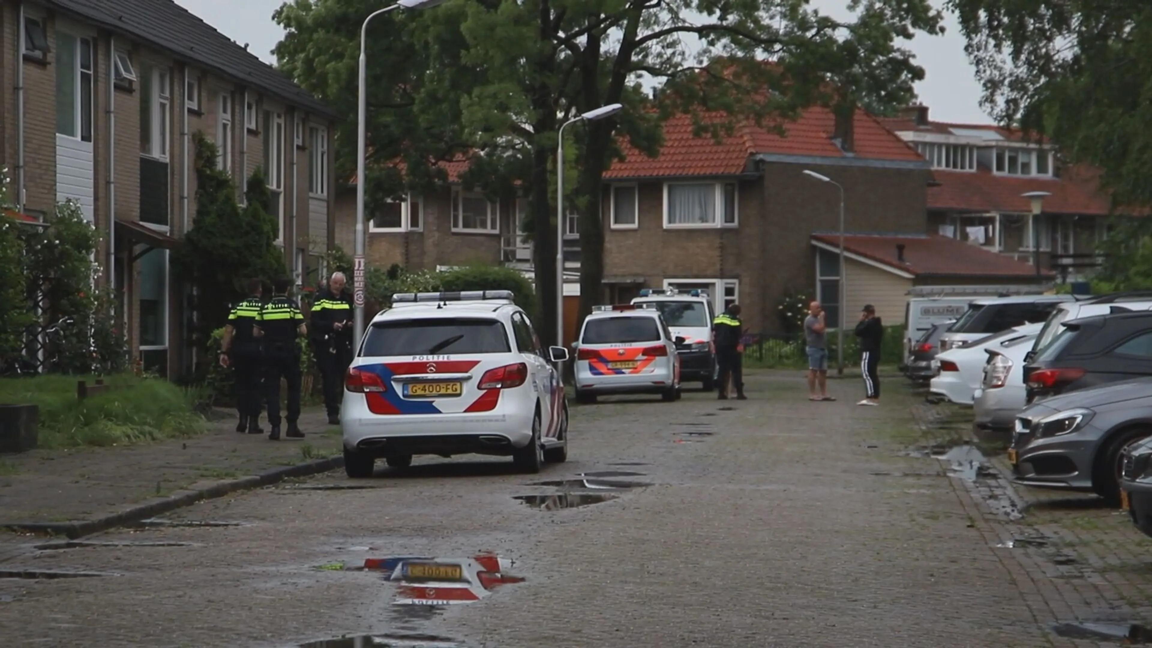 Man (62) overleden na schietpartij in woning Leeuwarden, vrouw (54) gewond afgevoerd