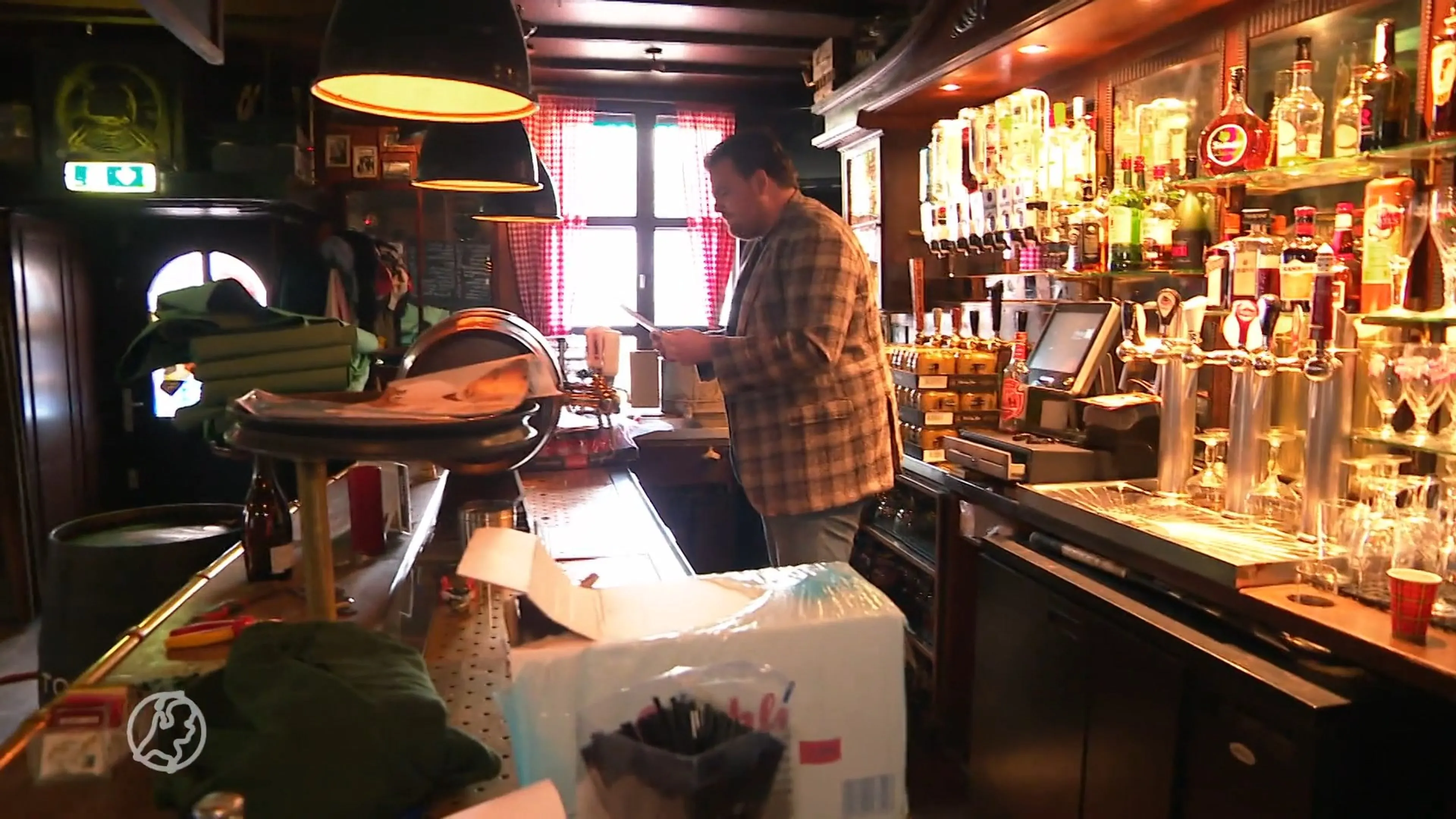 Horeca en winkeliers boos over vooruitschuiven versoepelingen: zet het leger maar in