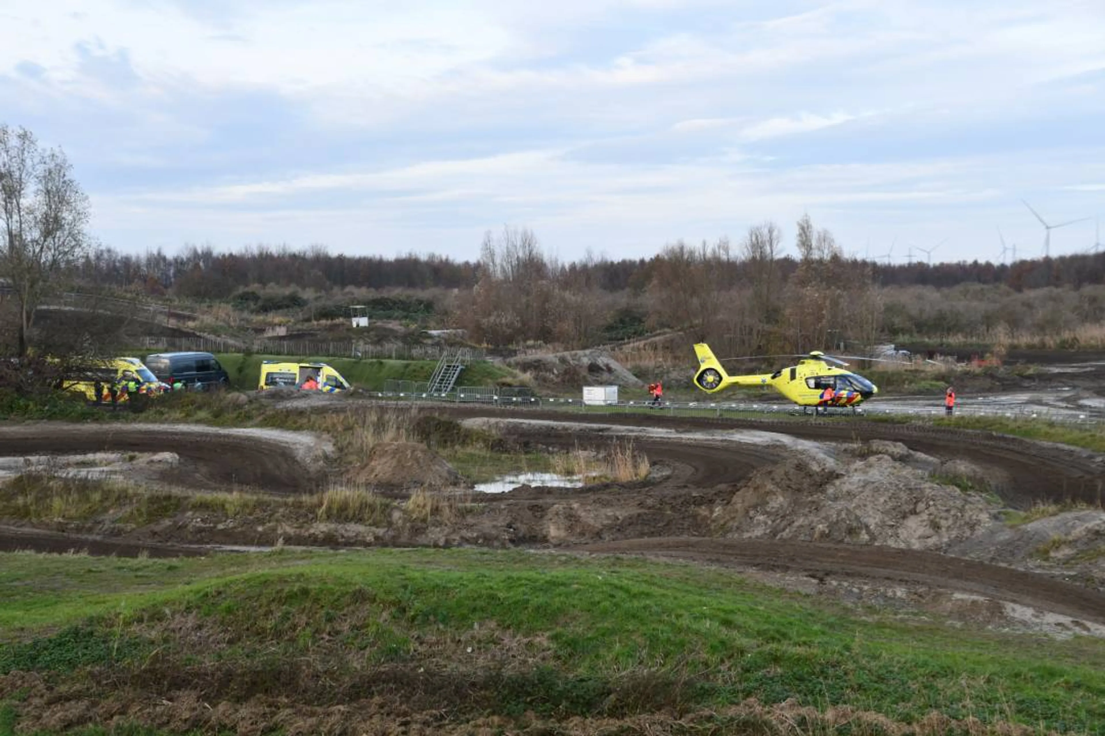 Motorrijder valt en overlijdt op crossbaan in Rilland
