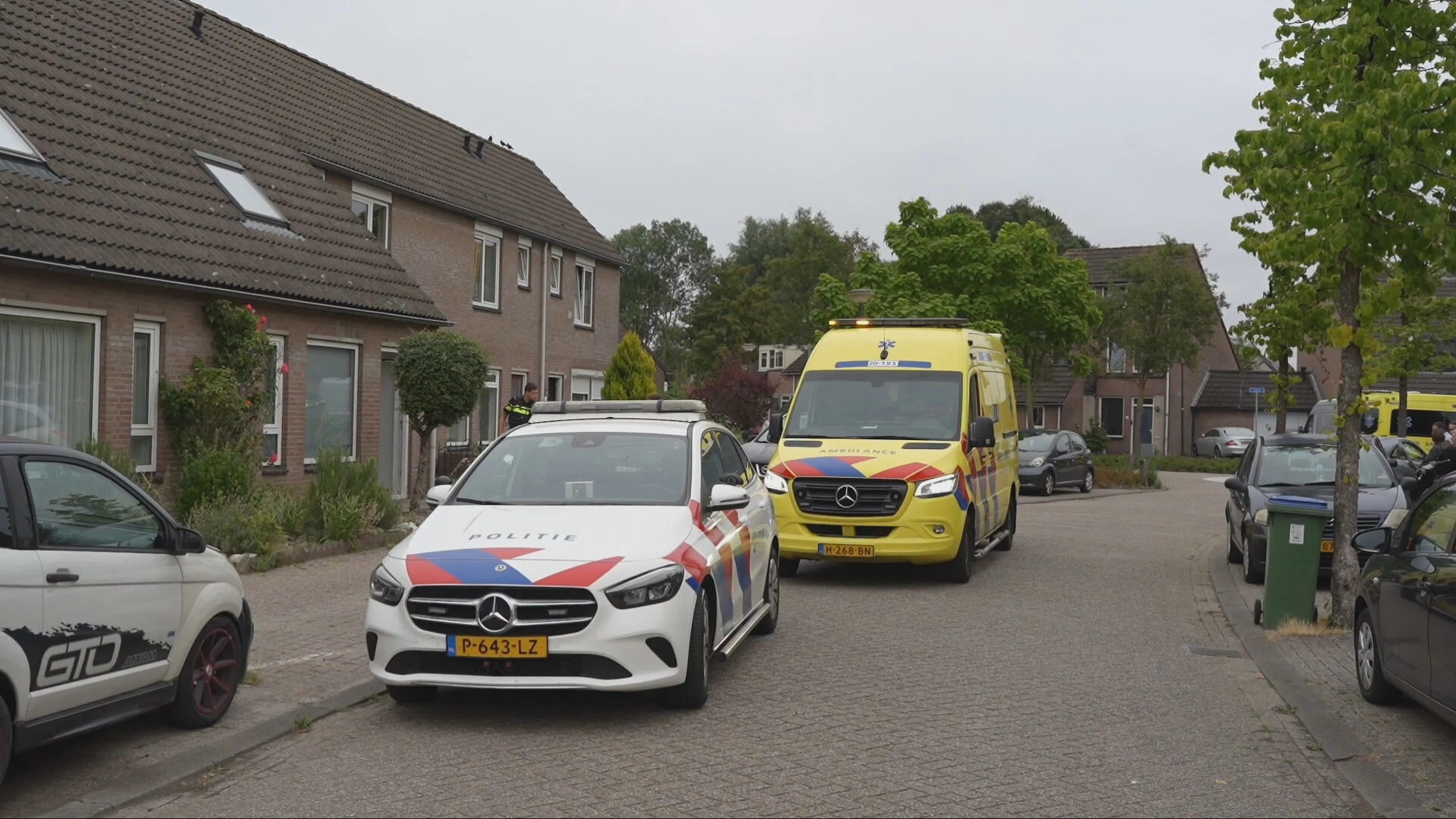 Vrouw dood aangetroffen in badje in tuin Kaatsheuvel, man (39) aangehouden