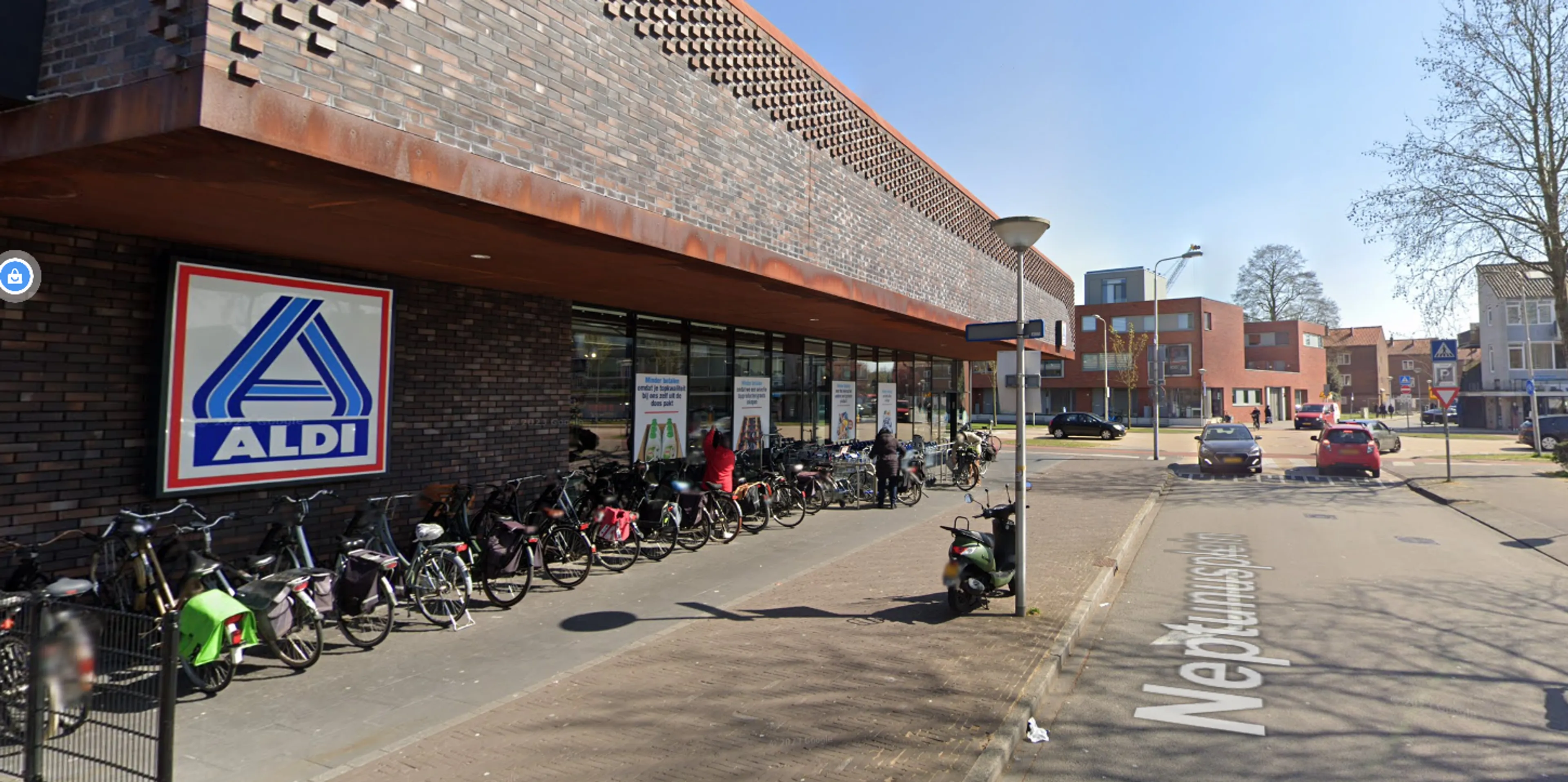 Collecterende meisjes mishandelen vrouw (64) in Amersfoort: 'Ze bleef op m'n hoofd slaan'