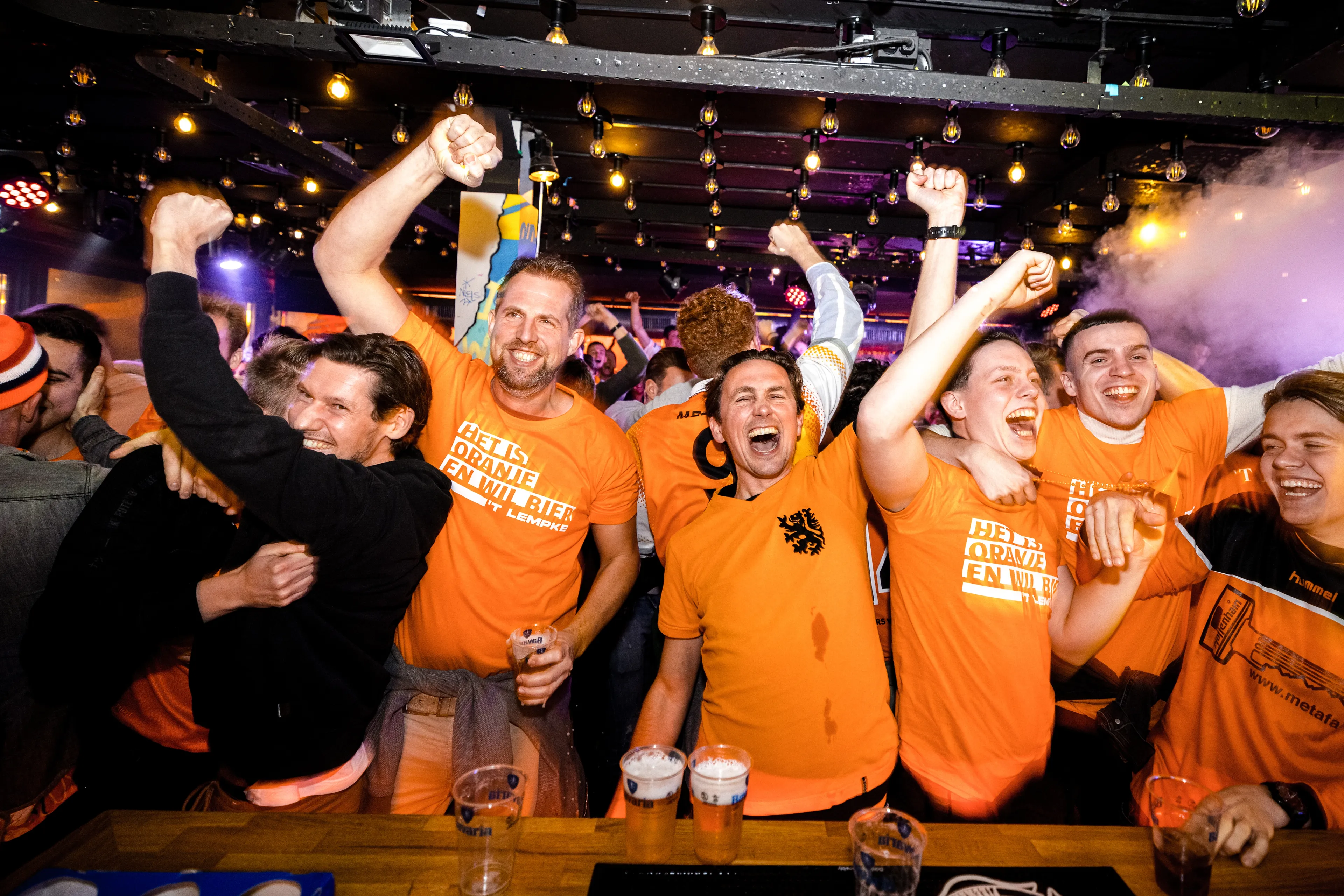 Cafés willen langer open tijdens WK, maar niet elke gemeente werkt mee