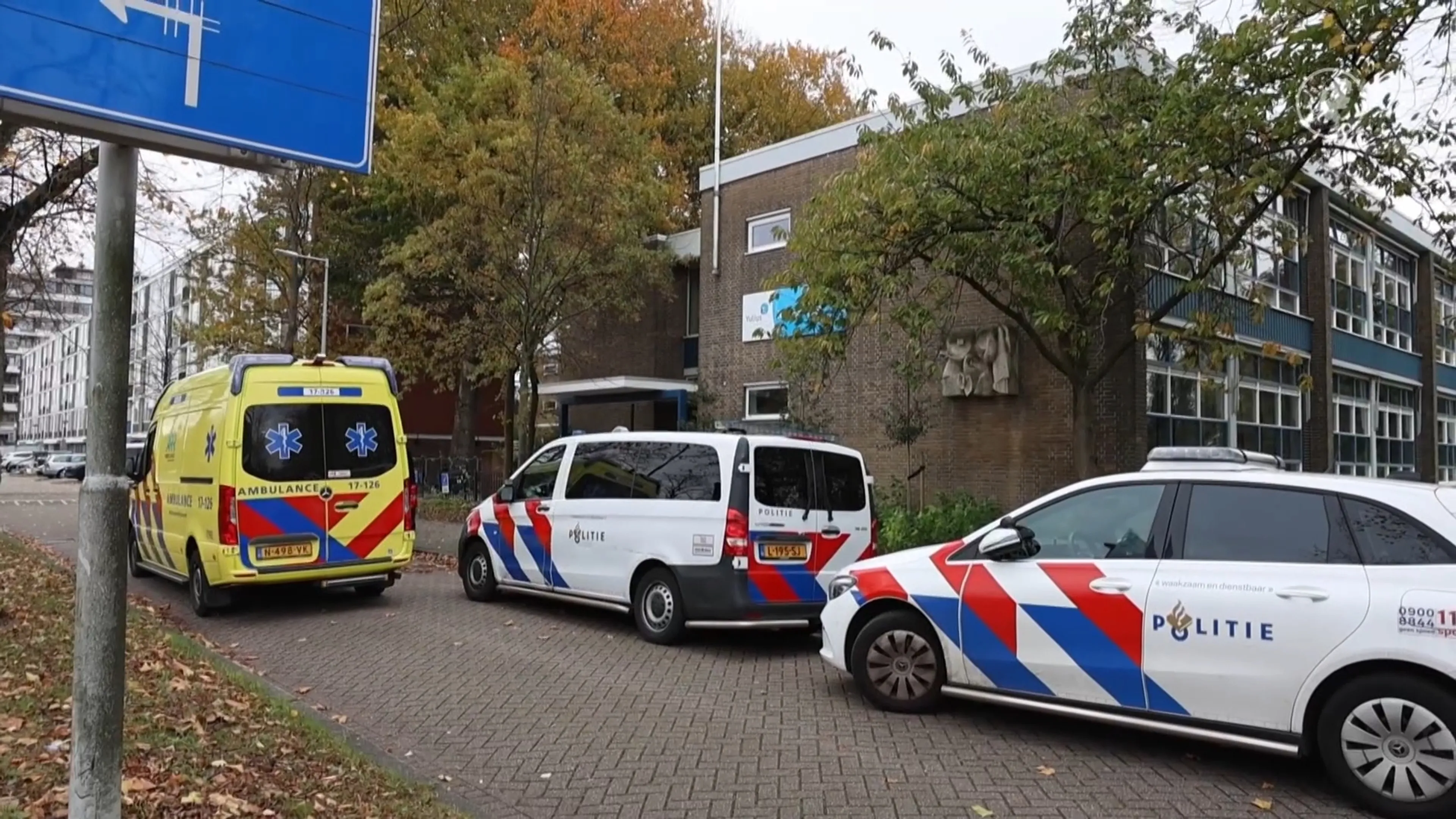 Gewonde bij steekpartij school Schiedam, twee leerlingen aangehouden