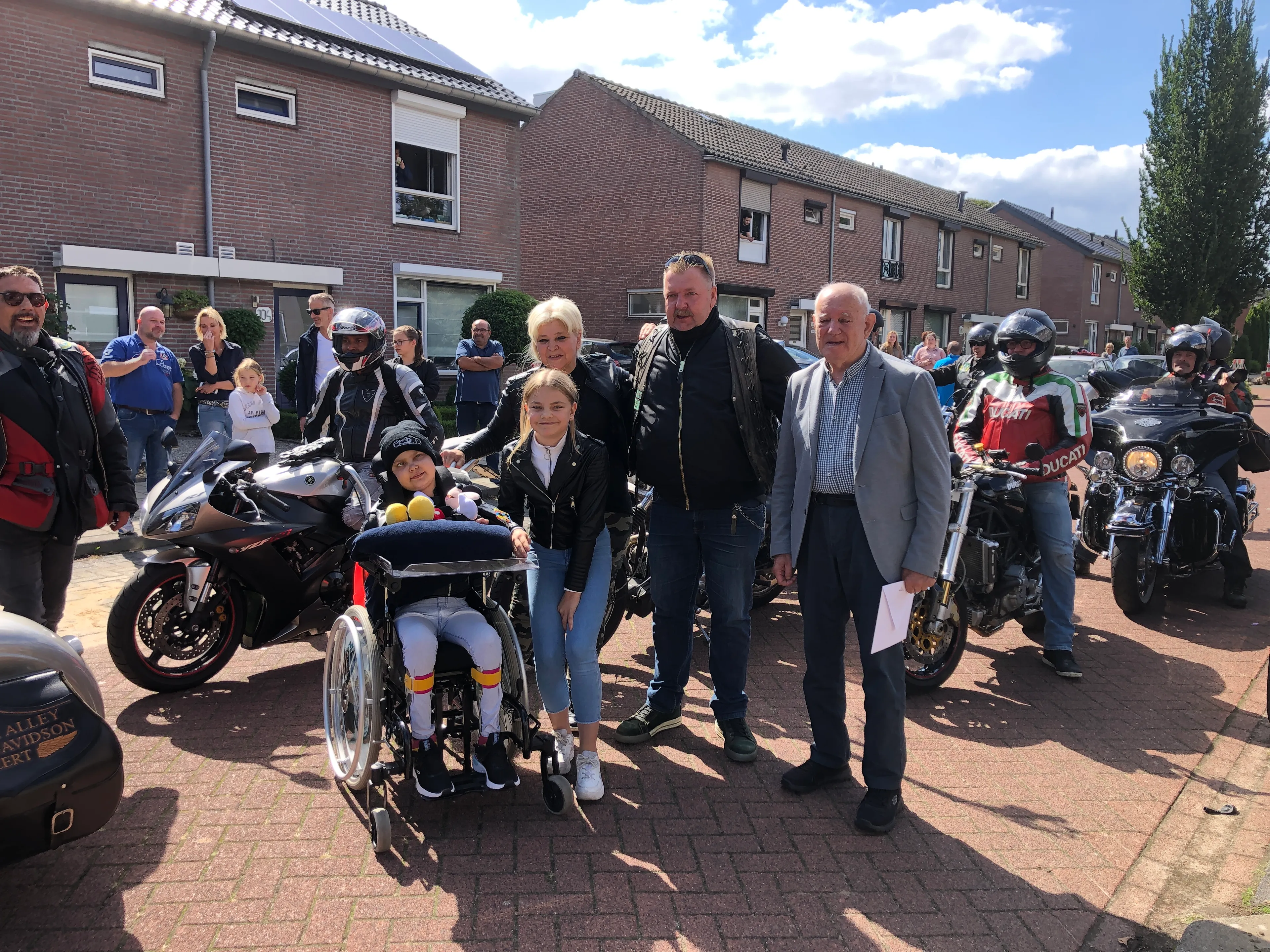 Speciale motorrit moet zorgen voor jarige Anouck (11) even doen vergeten