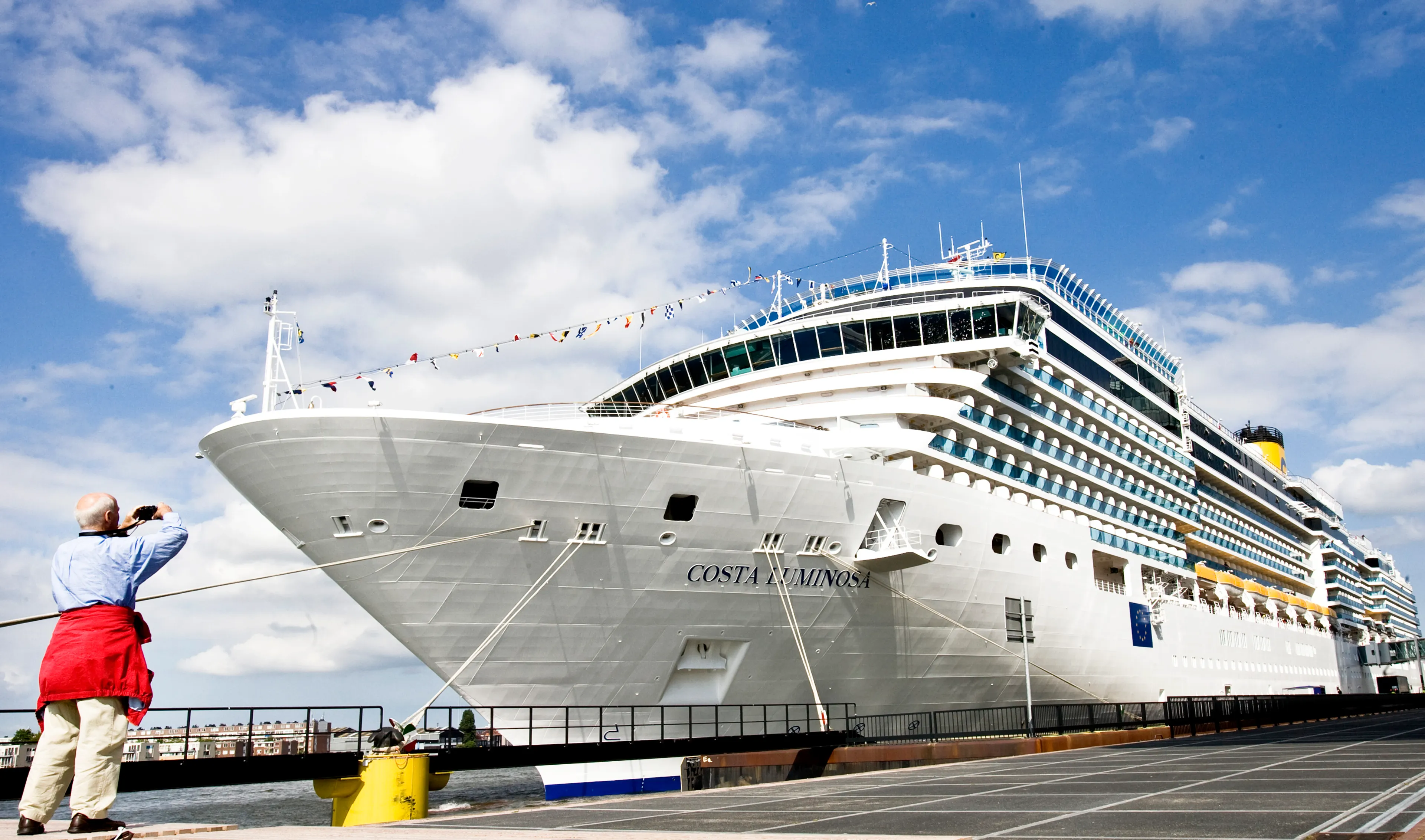 Negen mogelijk besmette cruisegangers Costa Luminosa terug in Nederland